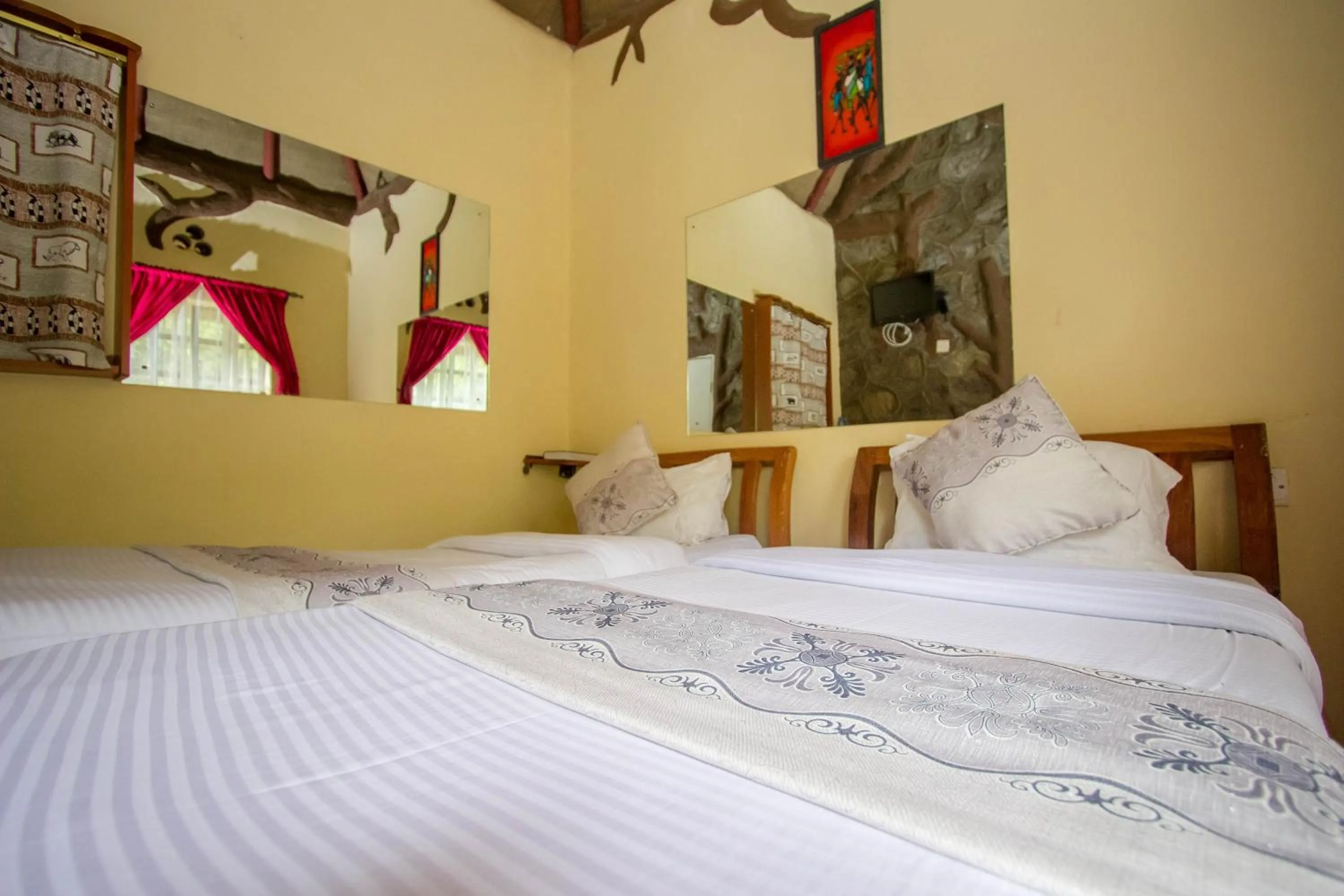 Bed in Dovenest Lodge