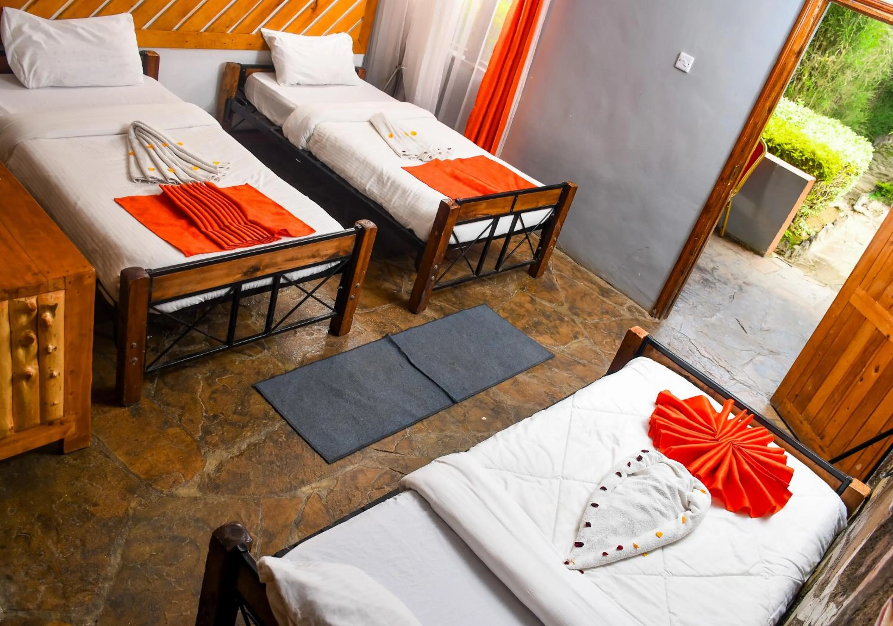 Bed in Dovenest Lodge