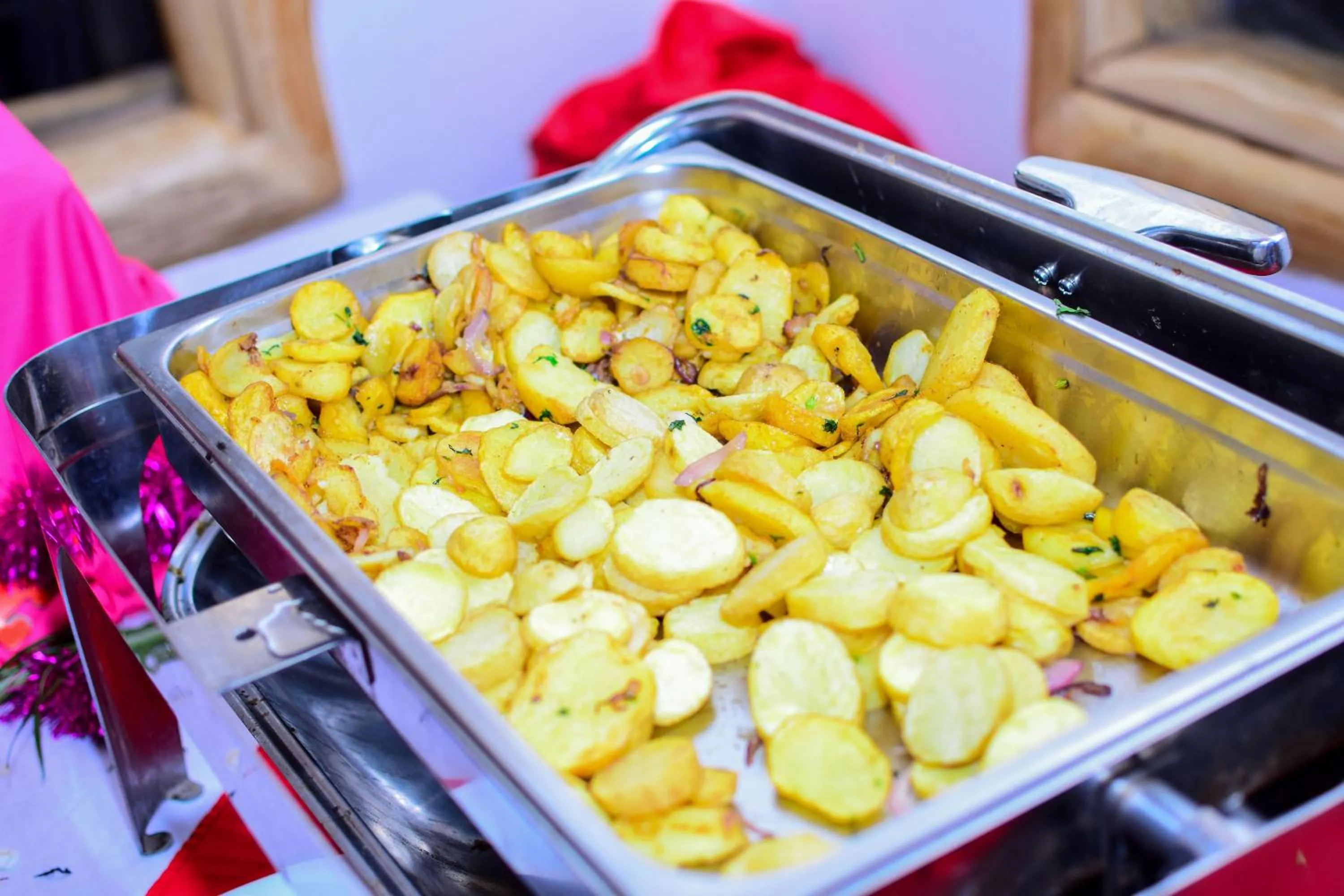 Food in Dovenest Lodge