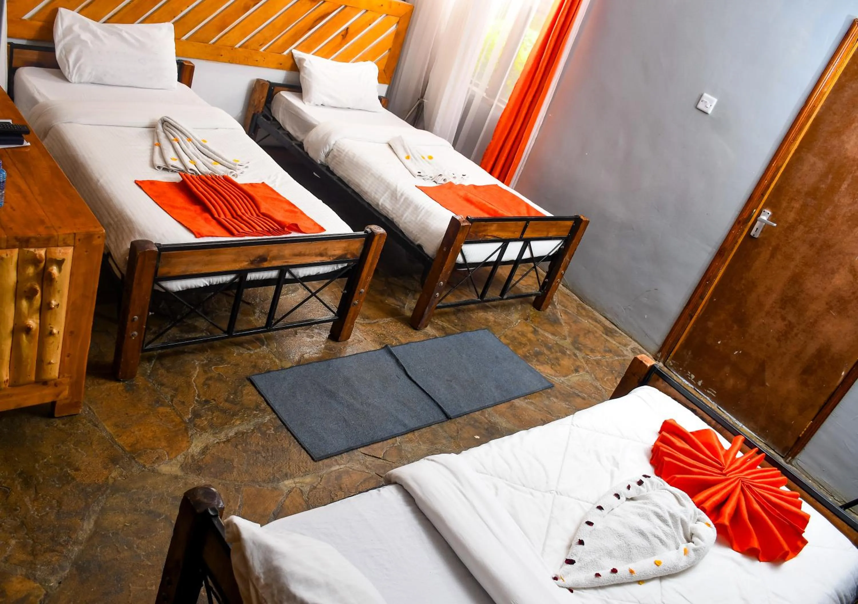 Bed in Dovenest Lodge