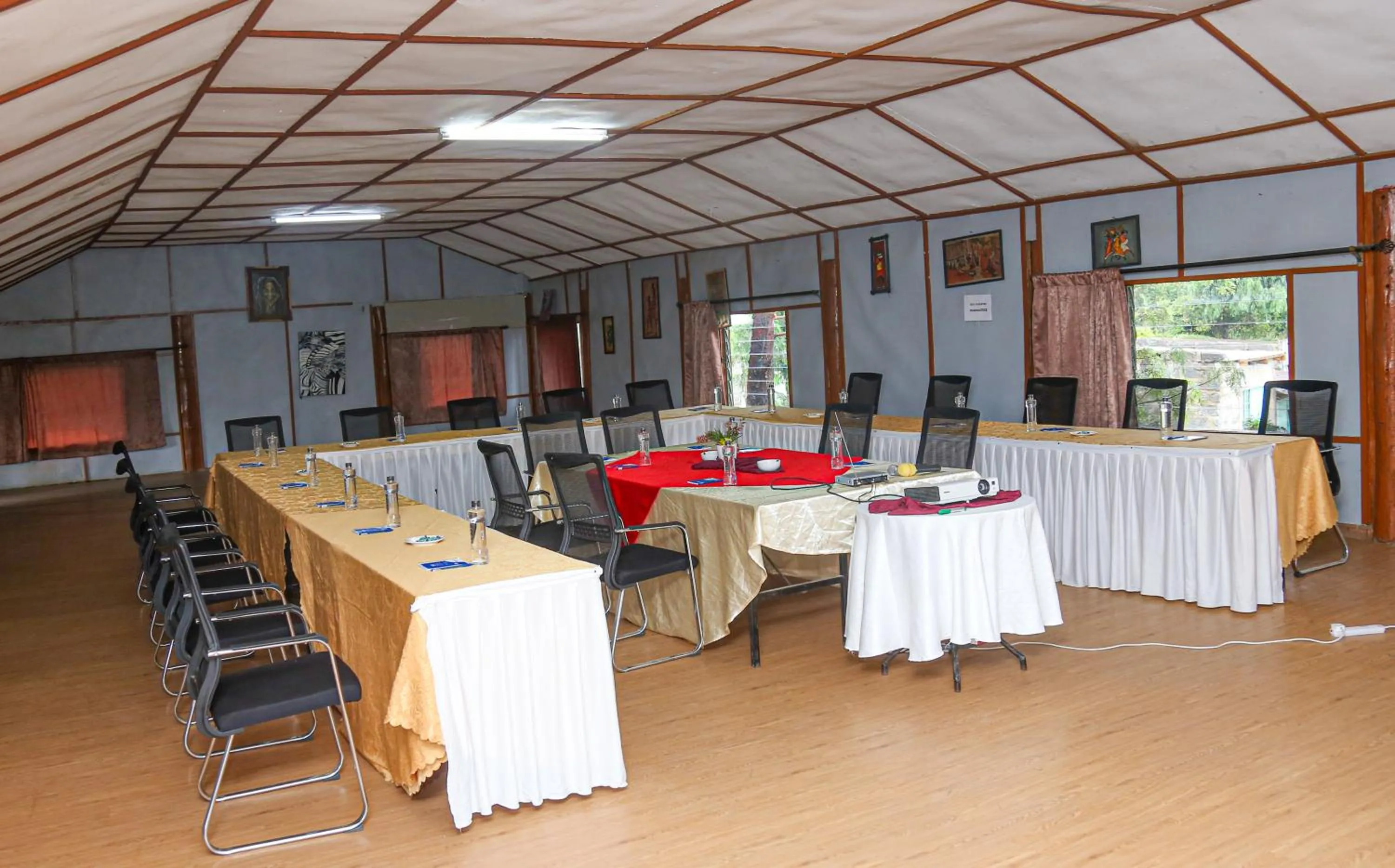 Banquet/Function facilities in Dovenest Lodge