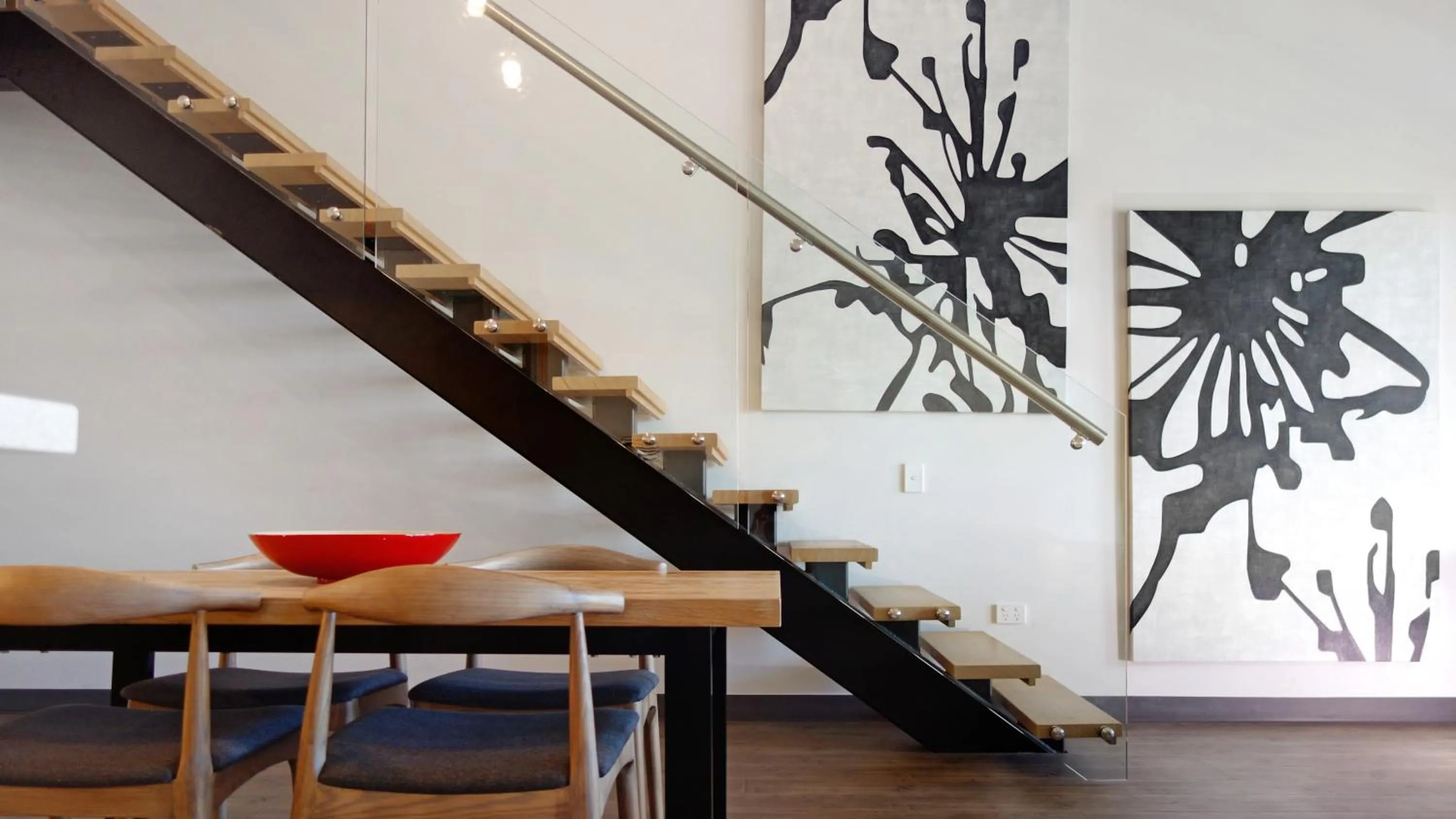 Dining area in Semaphore Splash Apartments