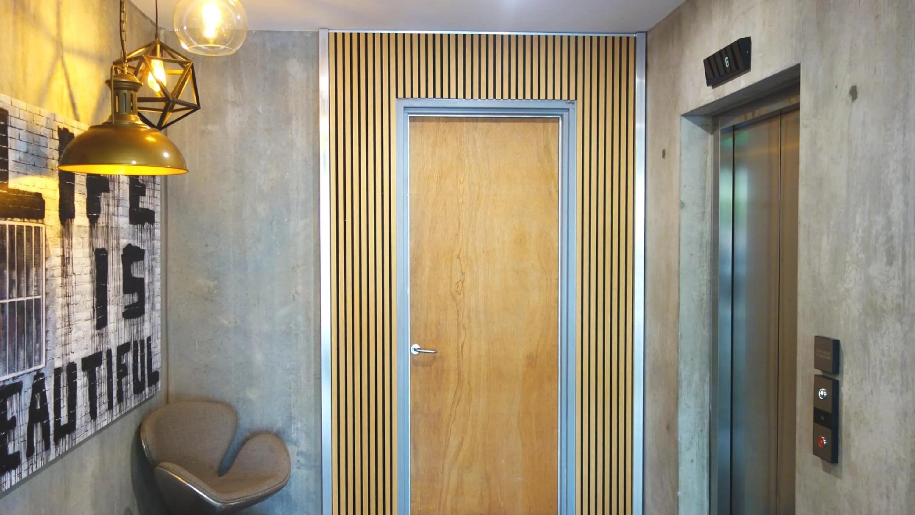 Lobby or reception in Semaphore Splash Apartments