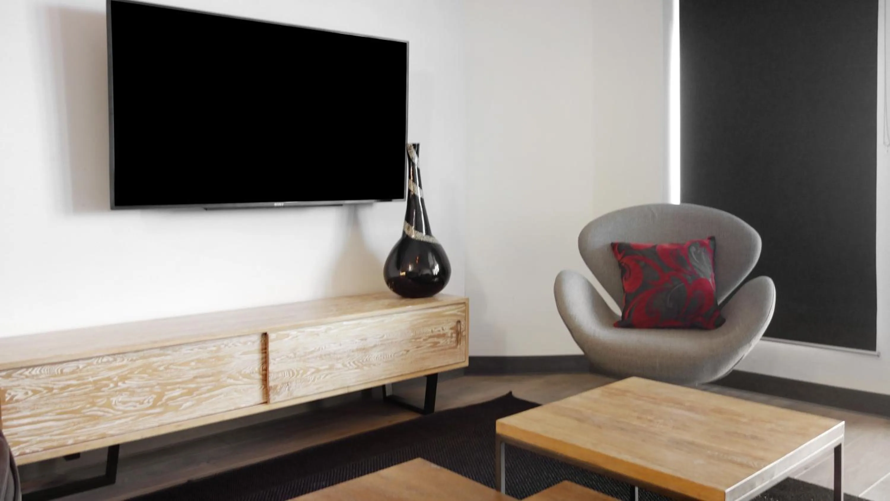 TV and multimedia in Semaphore Splash Apartments