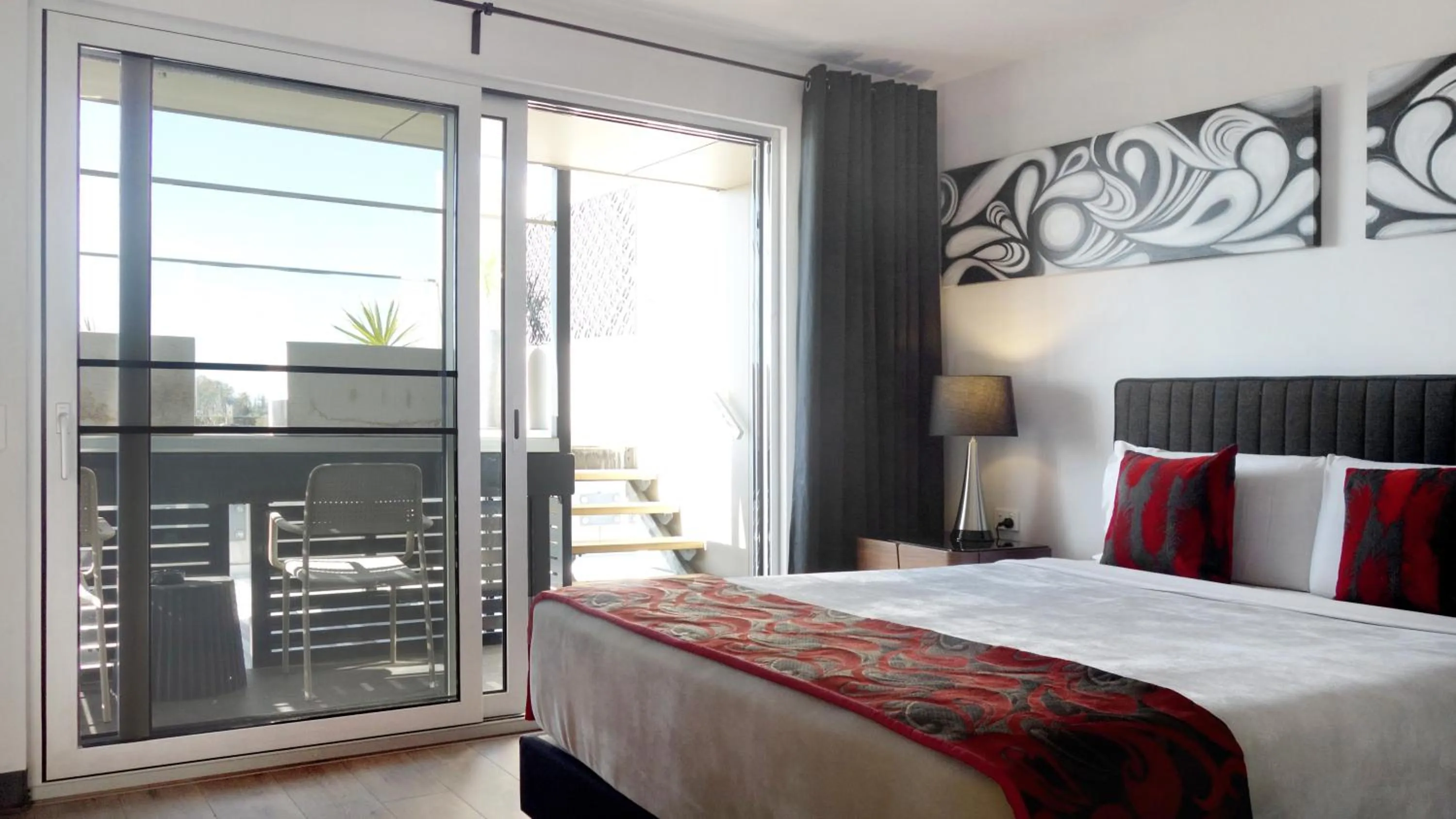 Balcony/Terrace, Bed in Semaphore Splash Apartments