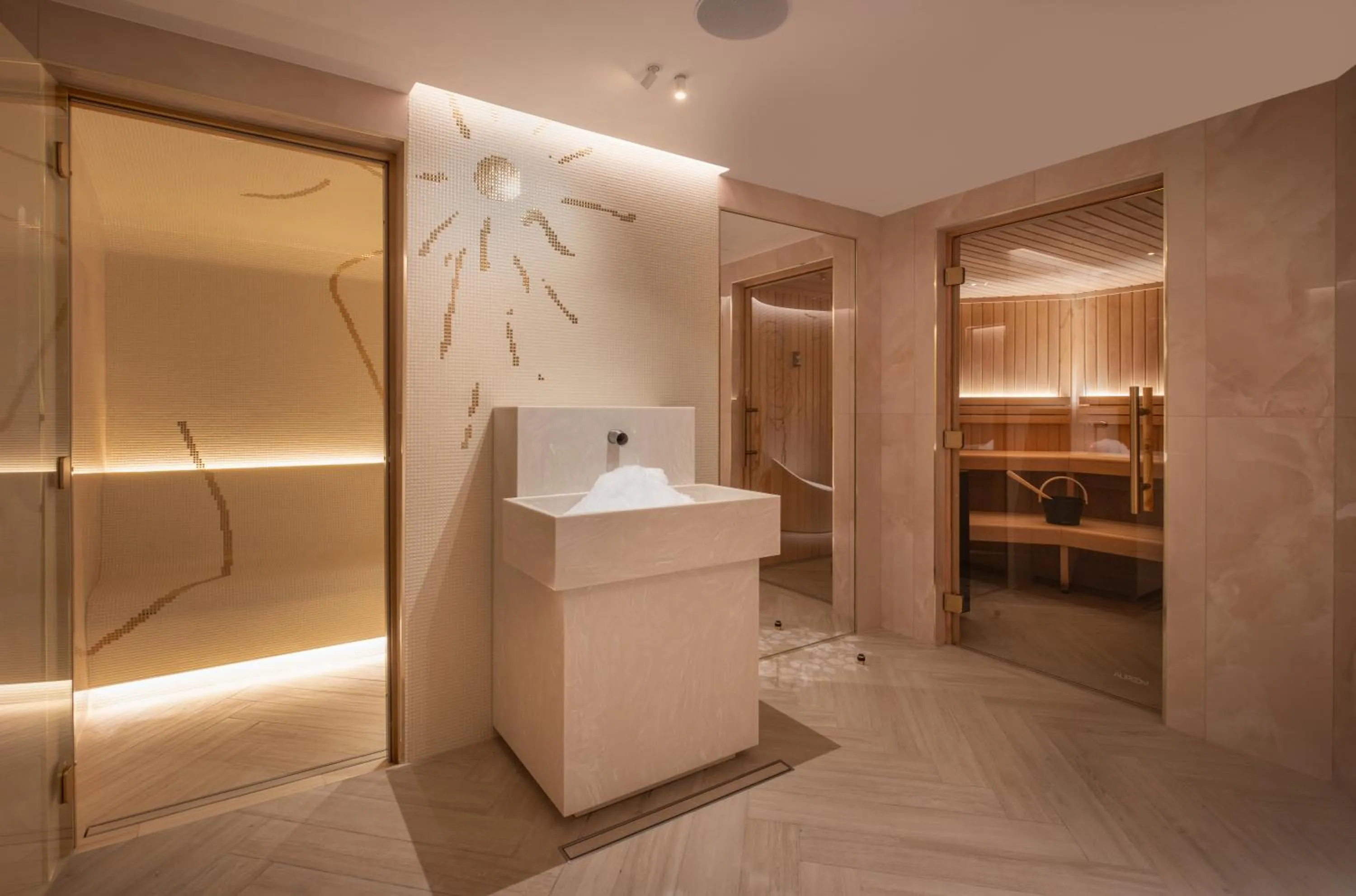 Spa and wellness centre/facilities in Hôtel Elysia by Inwood Hotels