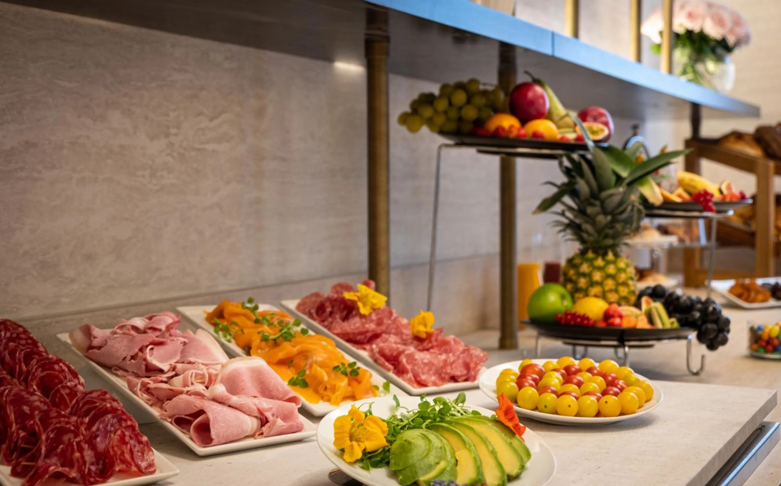 Buffet breakfast in Hôtel Elysia by Inwood Hotels