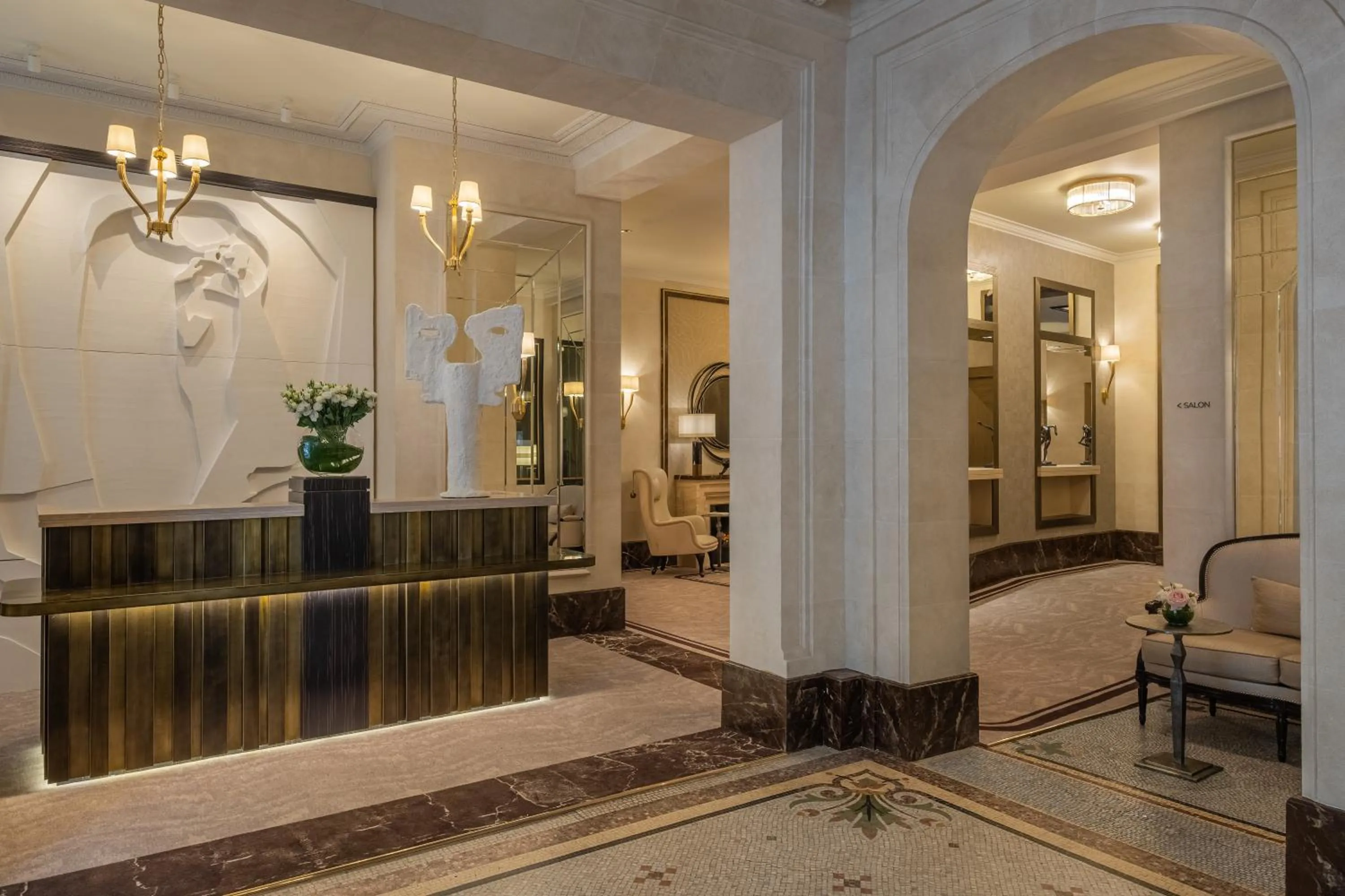 Lobby or reception in Hôtel Elysia by Inwood Hotels