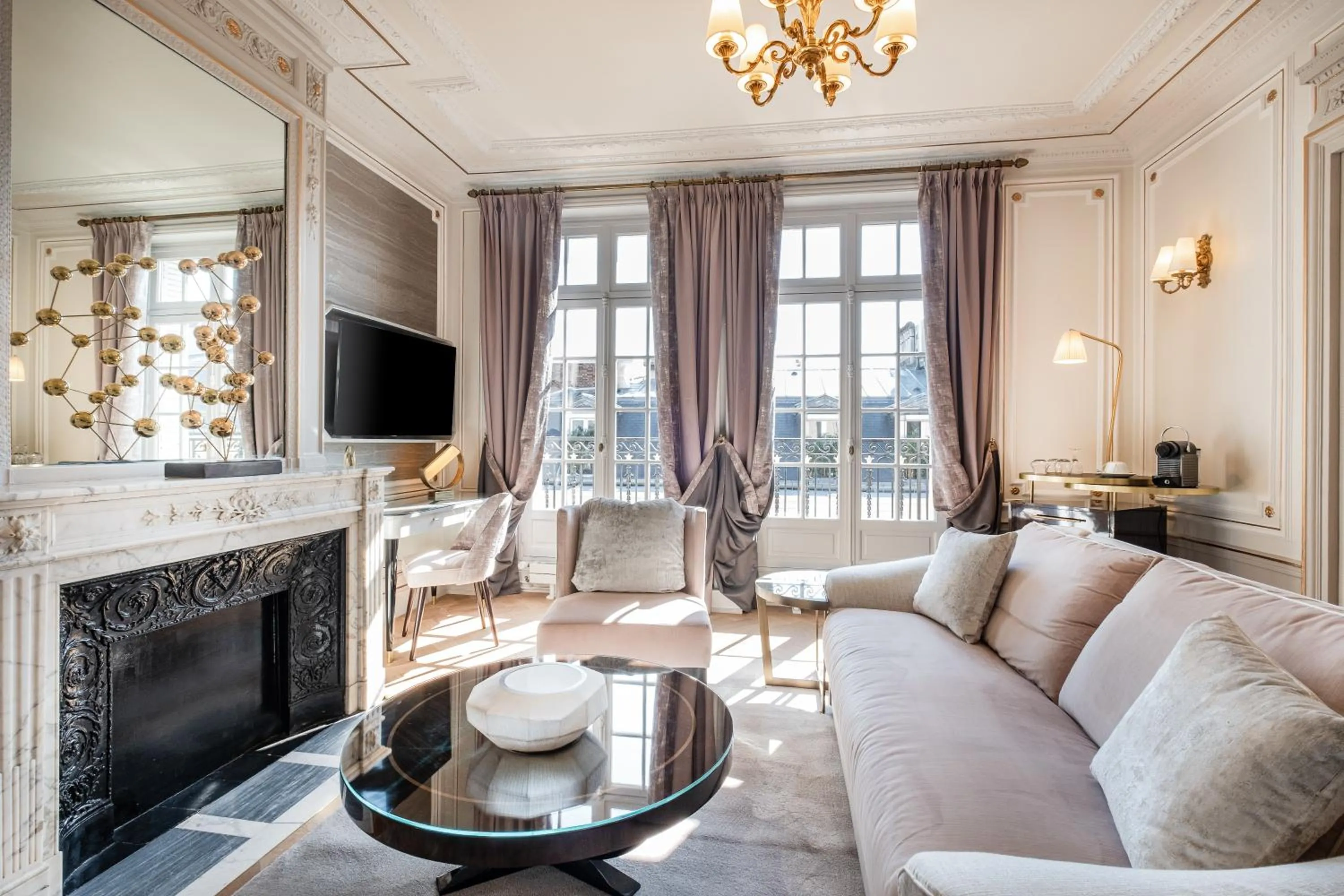 Living room in Hôtel Elysia by Inwood Hotels