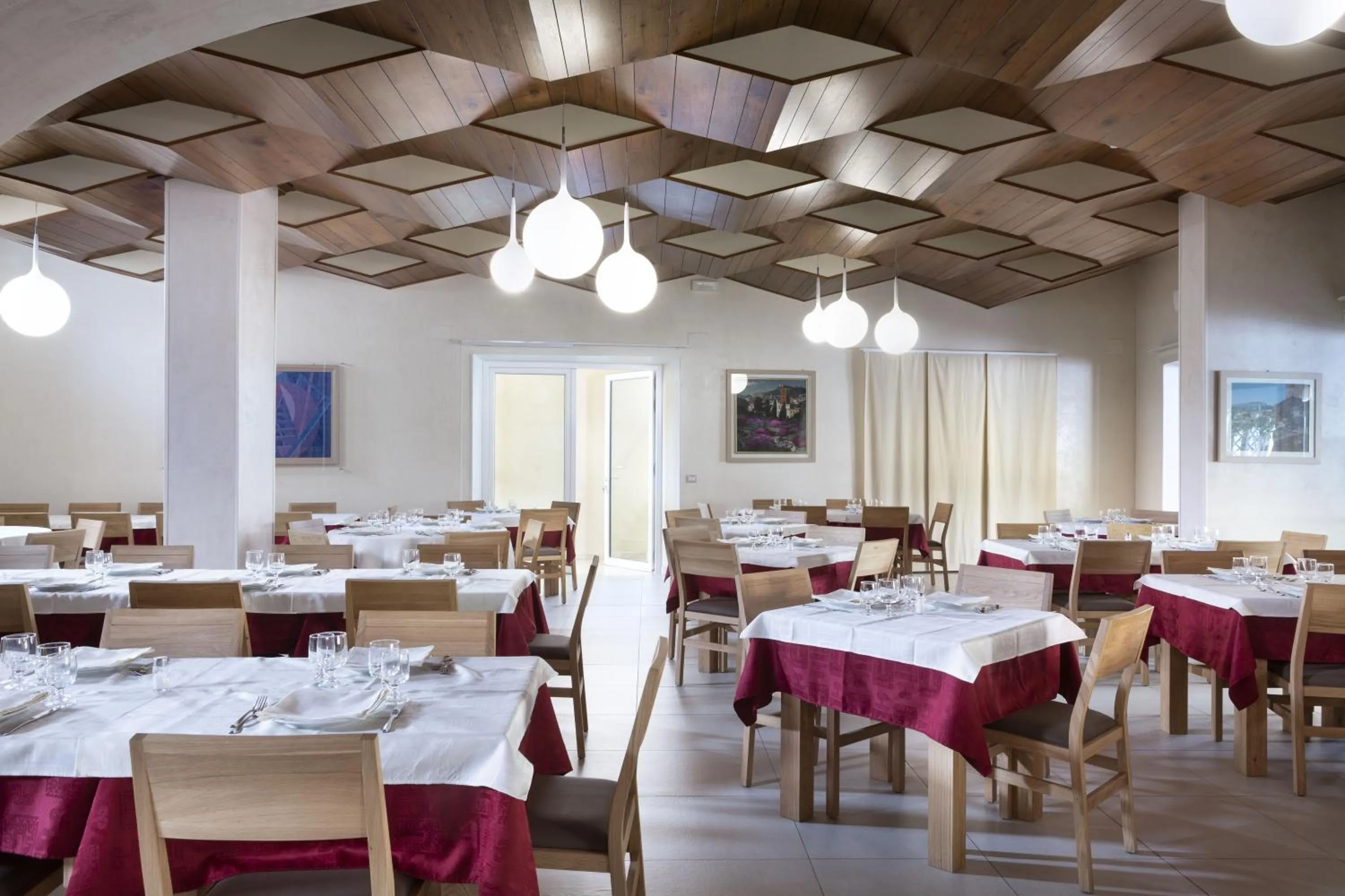 Restaurant/places to eat in Hotel Al Gabbiano