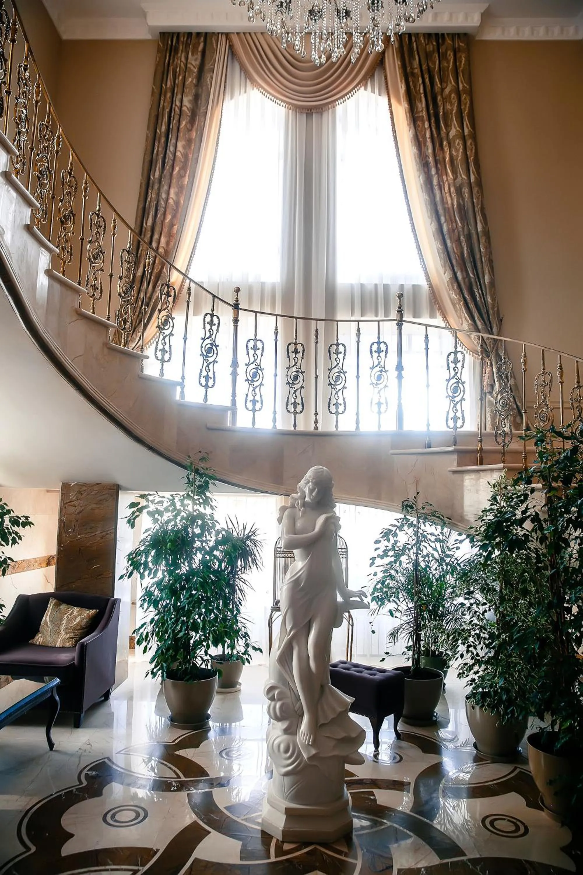 Garden in Alanda Hotel