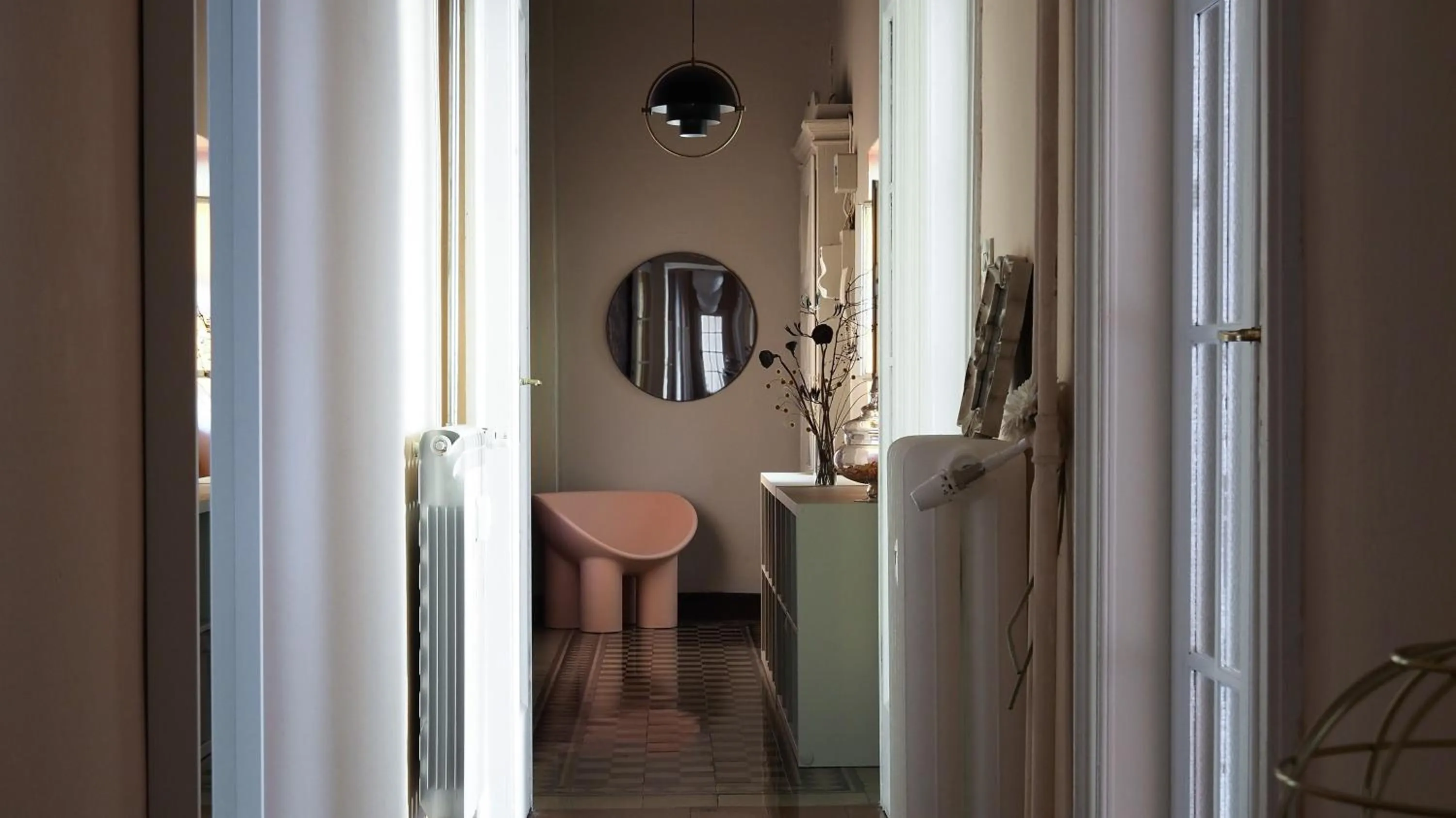 Lobby or reception in House of Frames