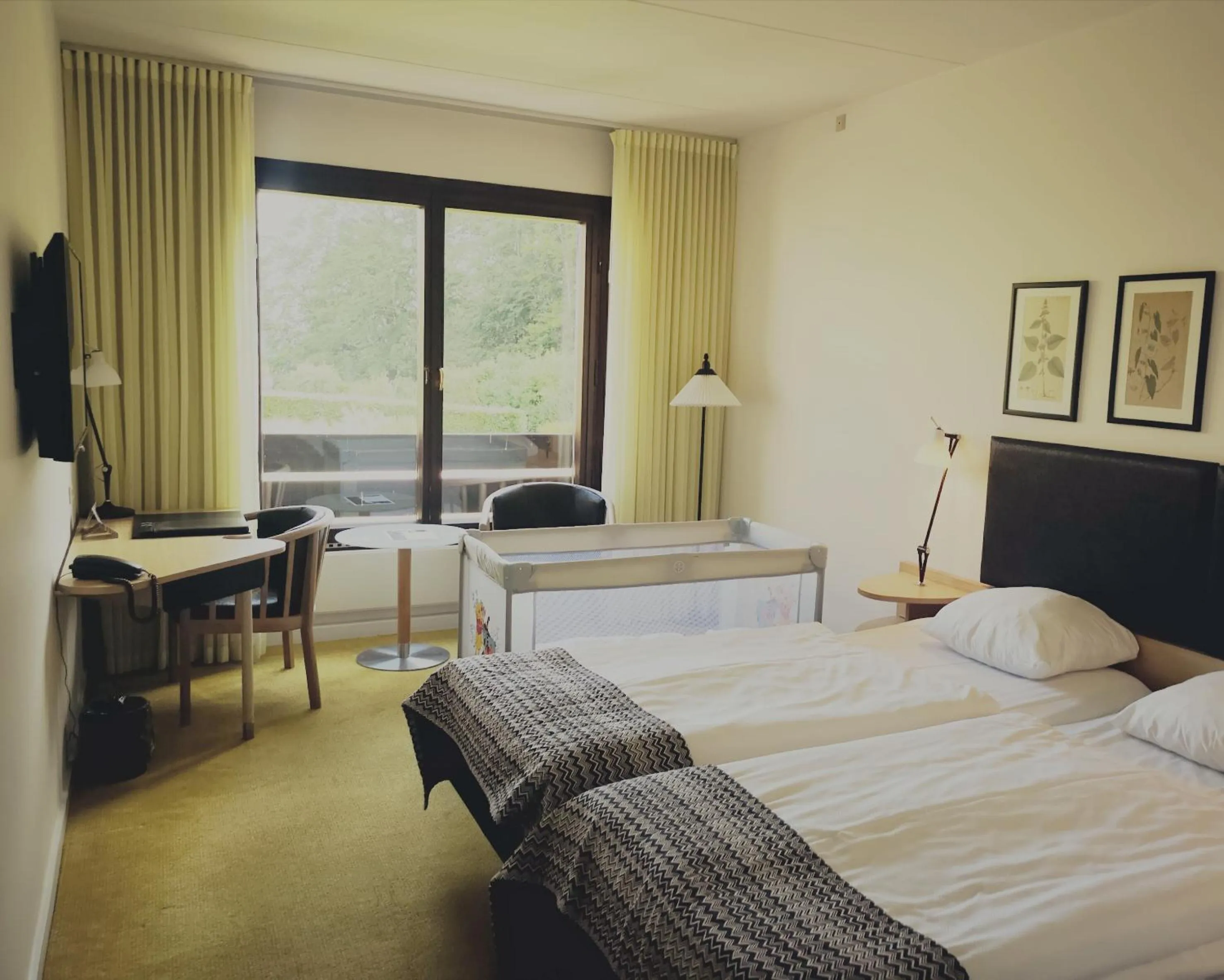 Photo of the whole room, Bed in Munkebjerg Hotel