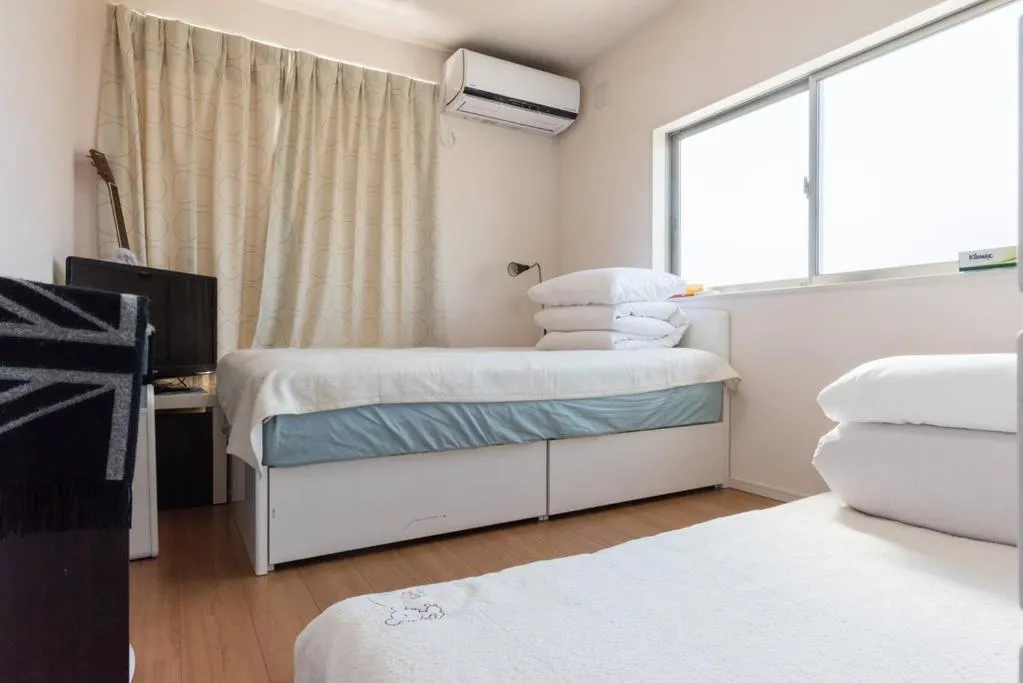 Bedroom, Bed in Hinode House