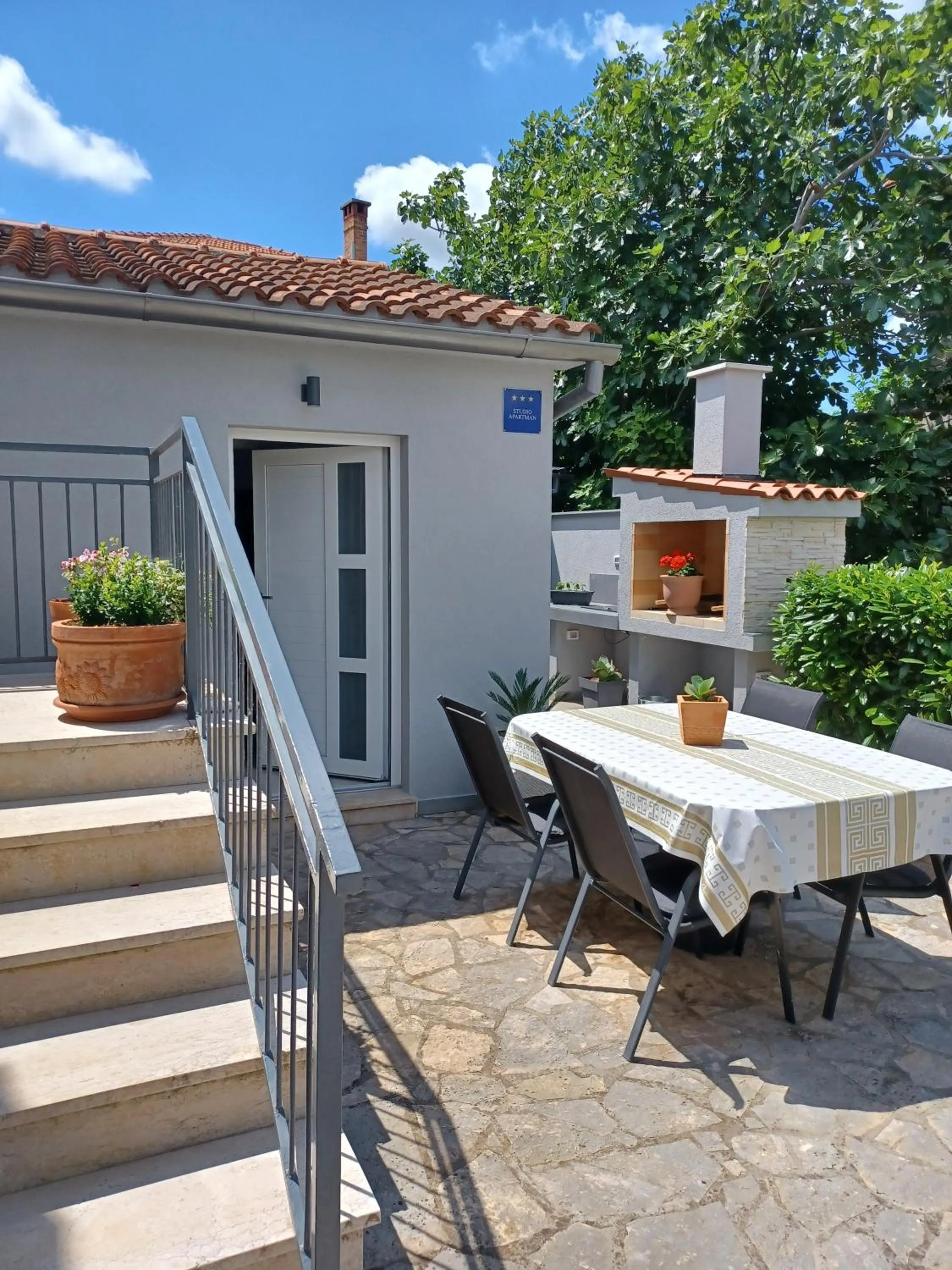 House Dorina