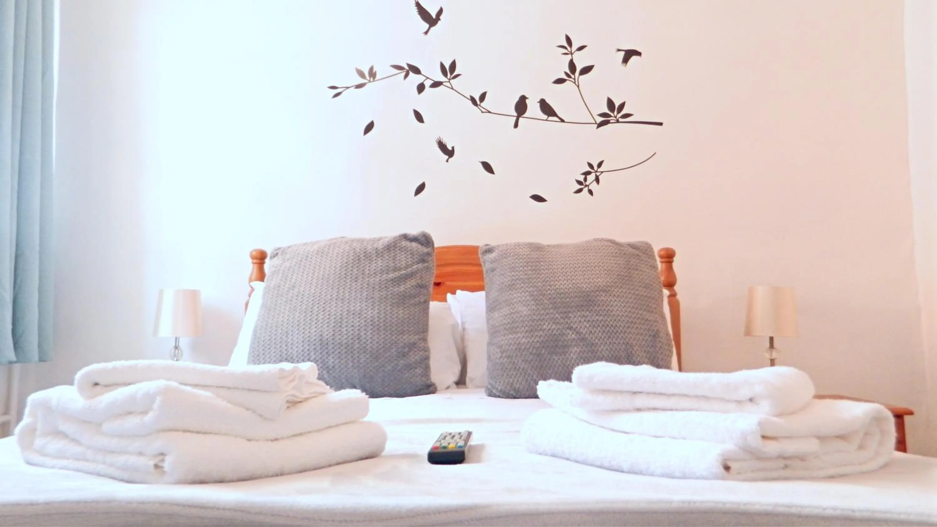 Bed in Kings Head Inn, Warwick