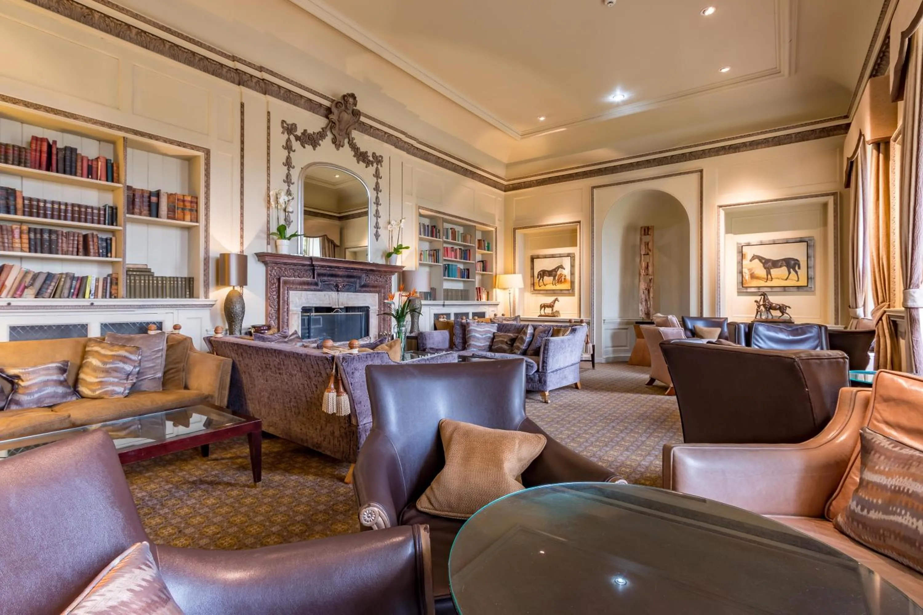 Lounge or bar in Wood Hall Hotel & Spa