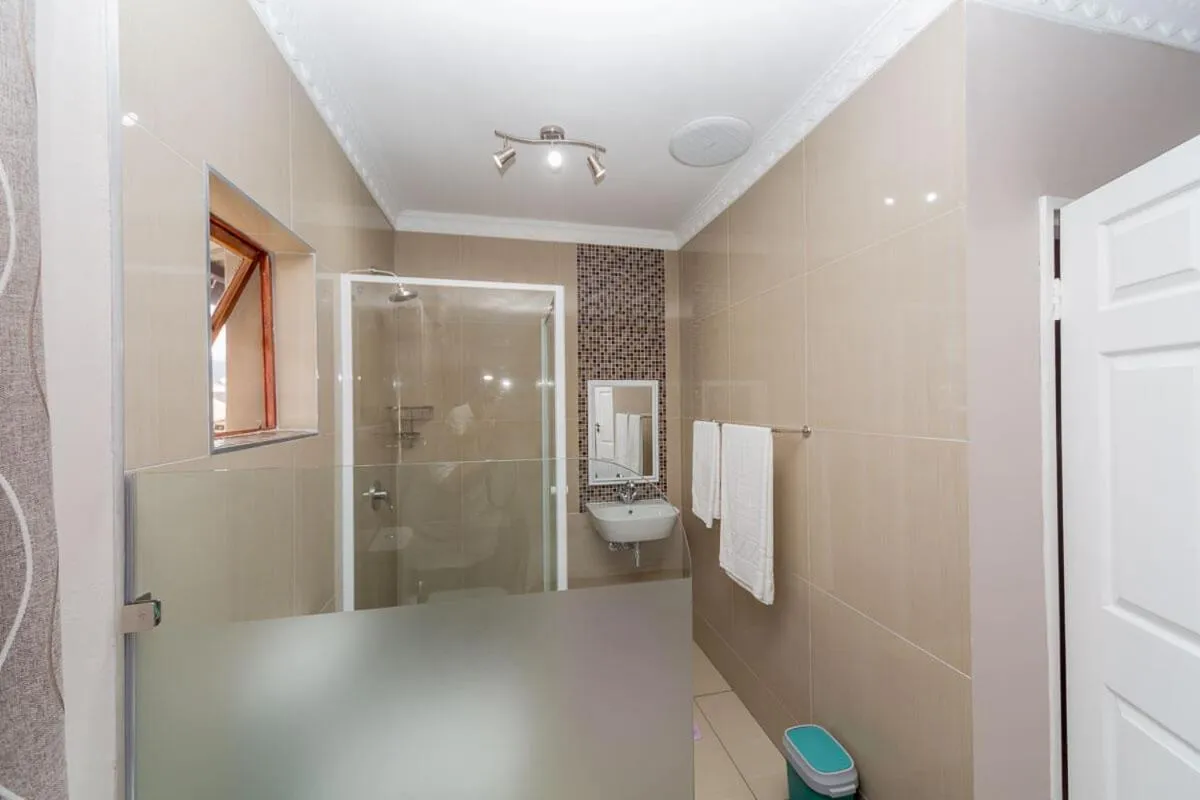 Bathroom in The Musafer Travel Lodge