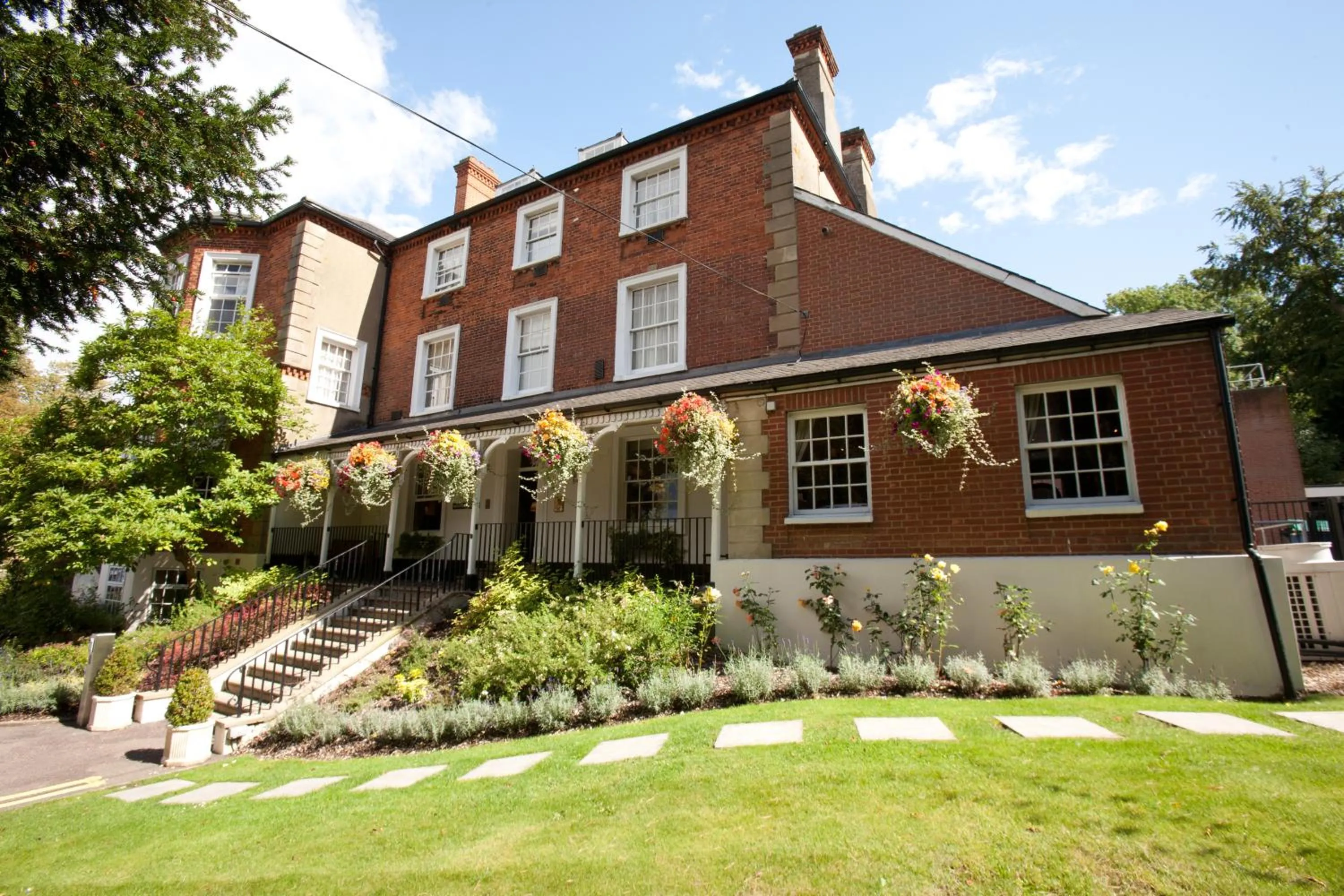 Brandshatch Place Hotel & Spa