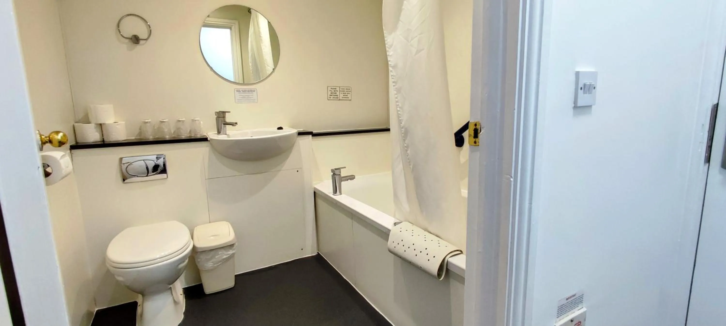 Shower in The Grand Hotel