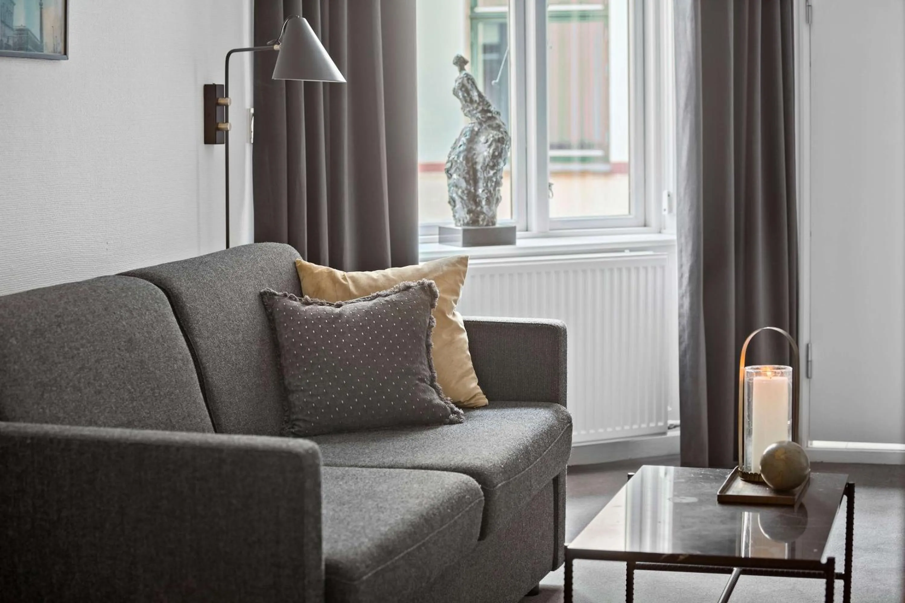 Family in Best Western Hotel Hebron