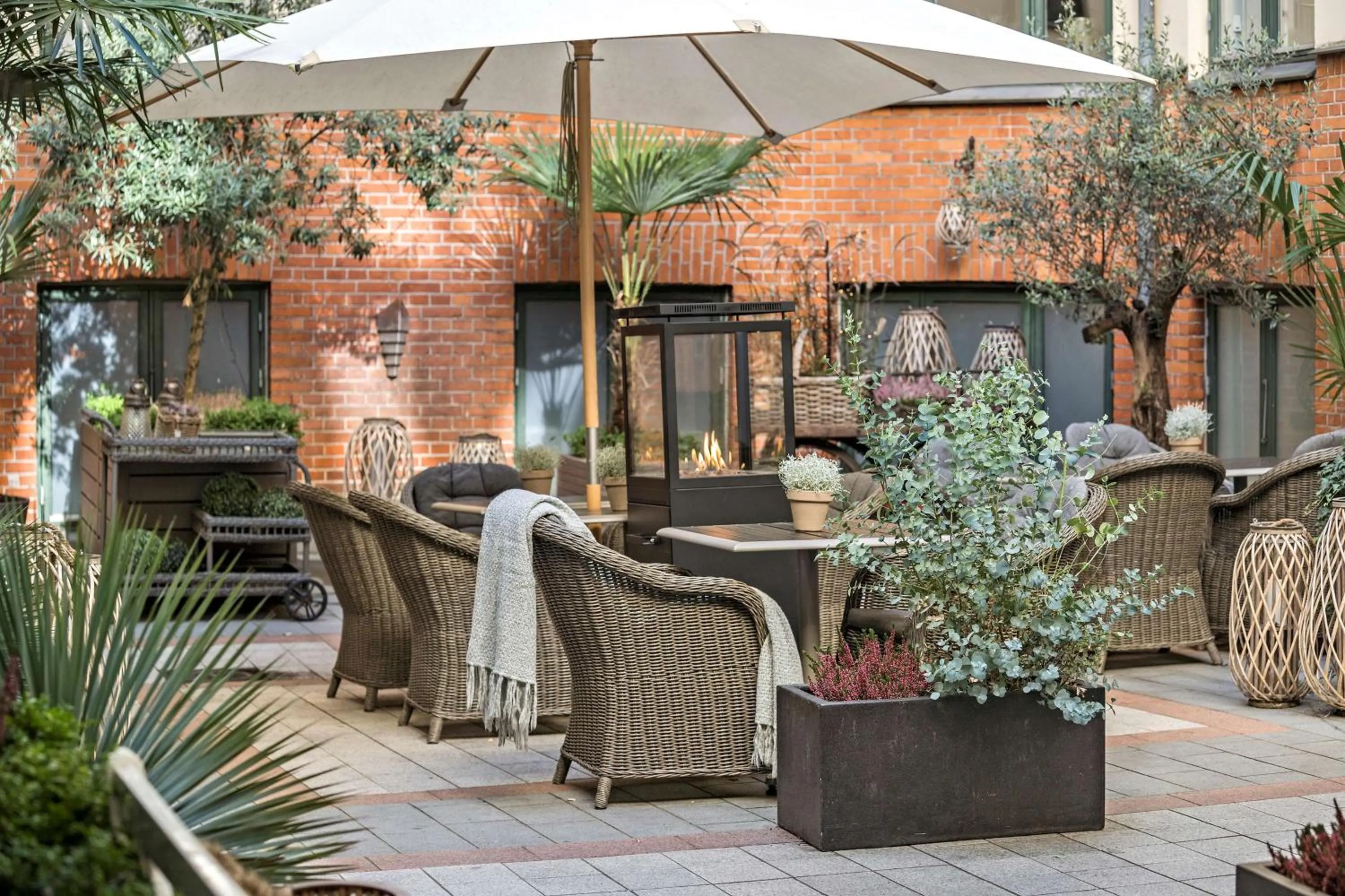 Inner courtyard view in Best Western Hotel Hebron