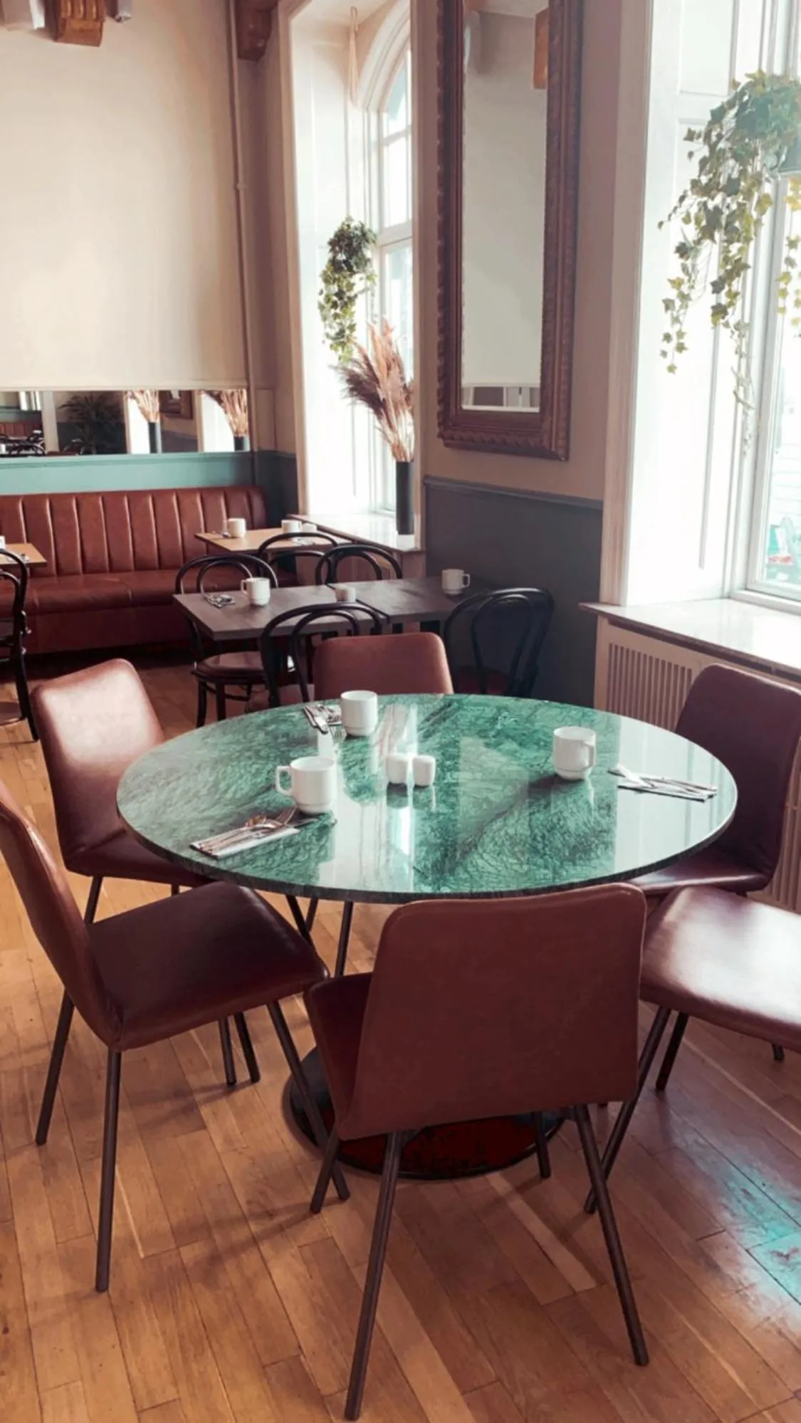 Restaurant/places to eat in Best Western Hotel Hebron