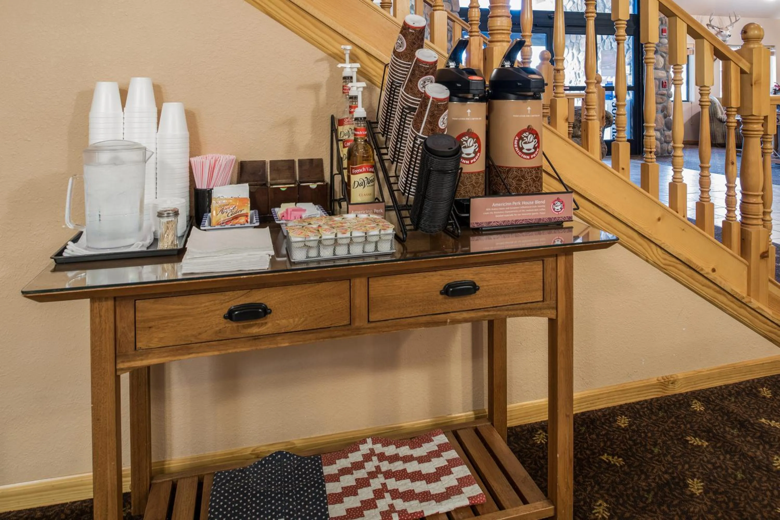 Lobby or reception in AmericInn by Wyndham Belle Fourche