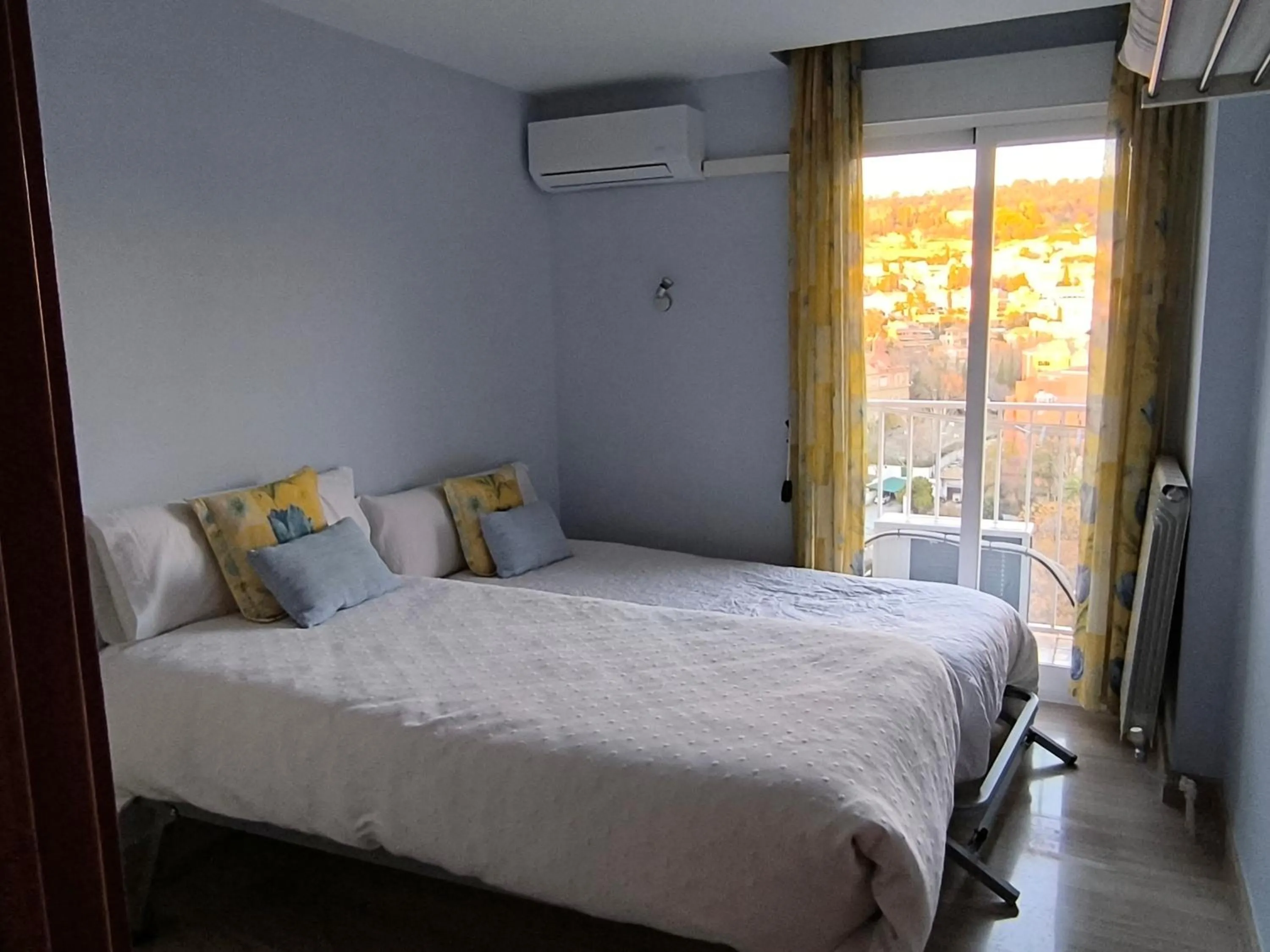 Bedroom, Bed in Apartamento Góngora