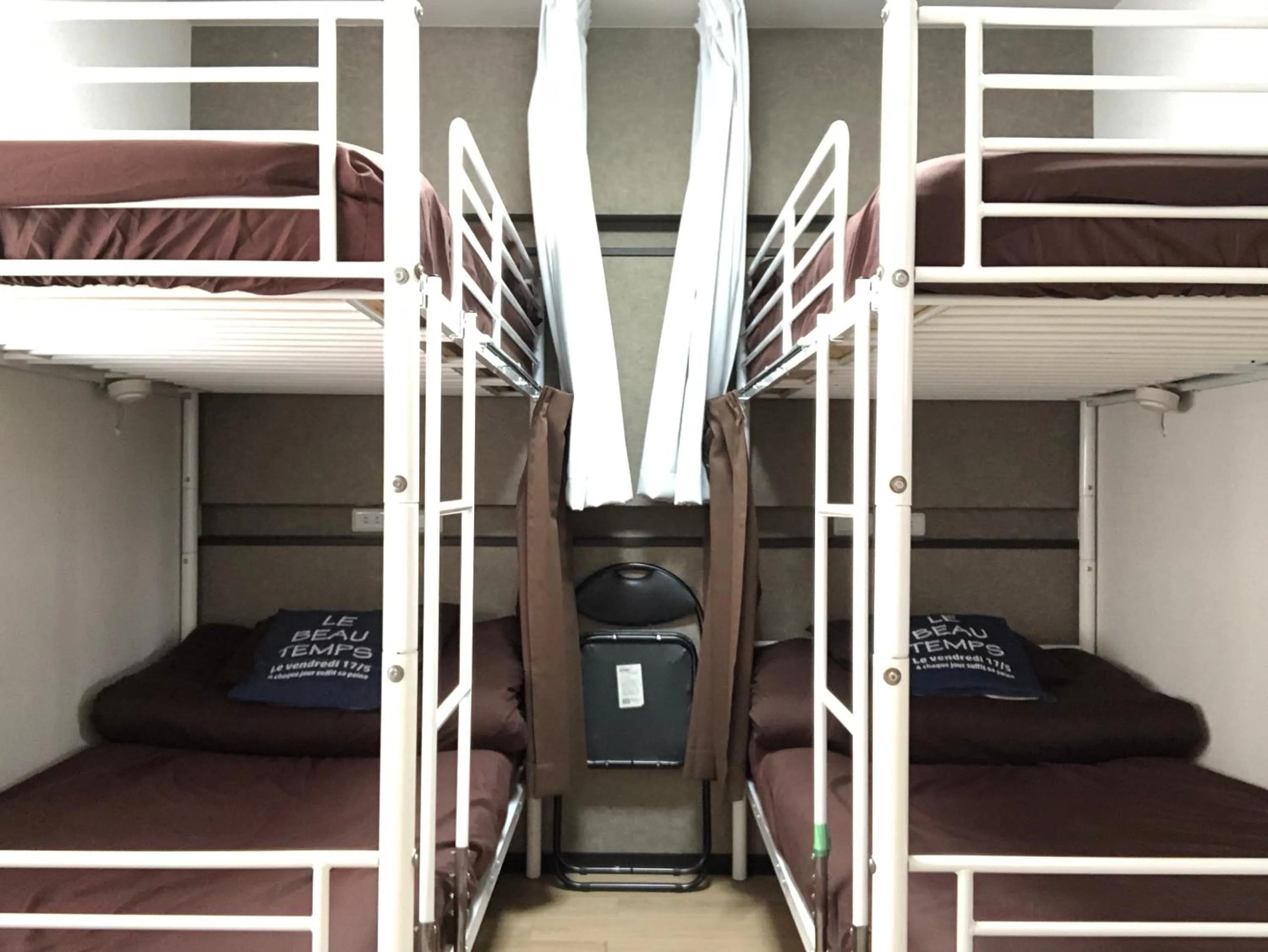 bunk bed in Keimei Guest House