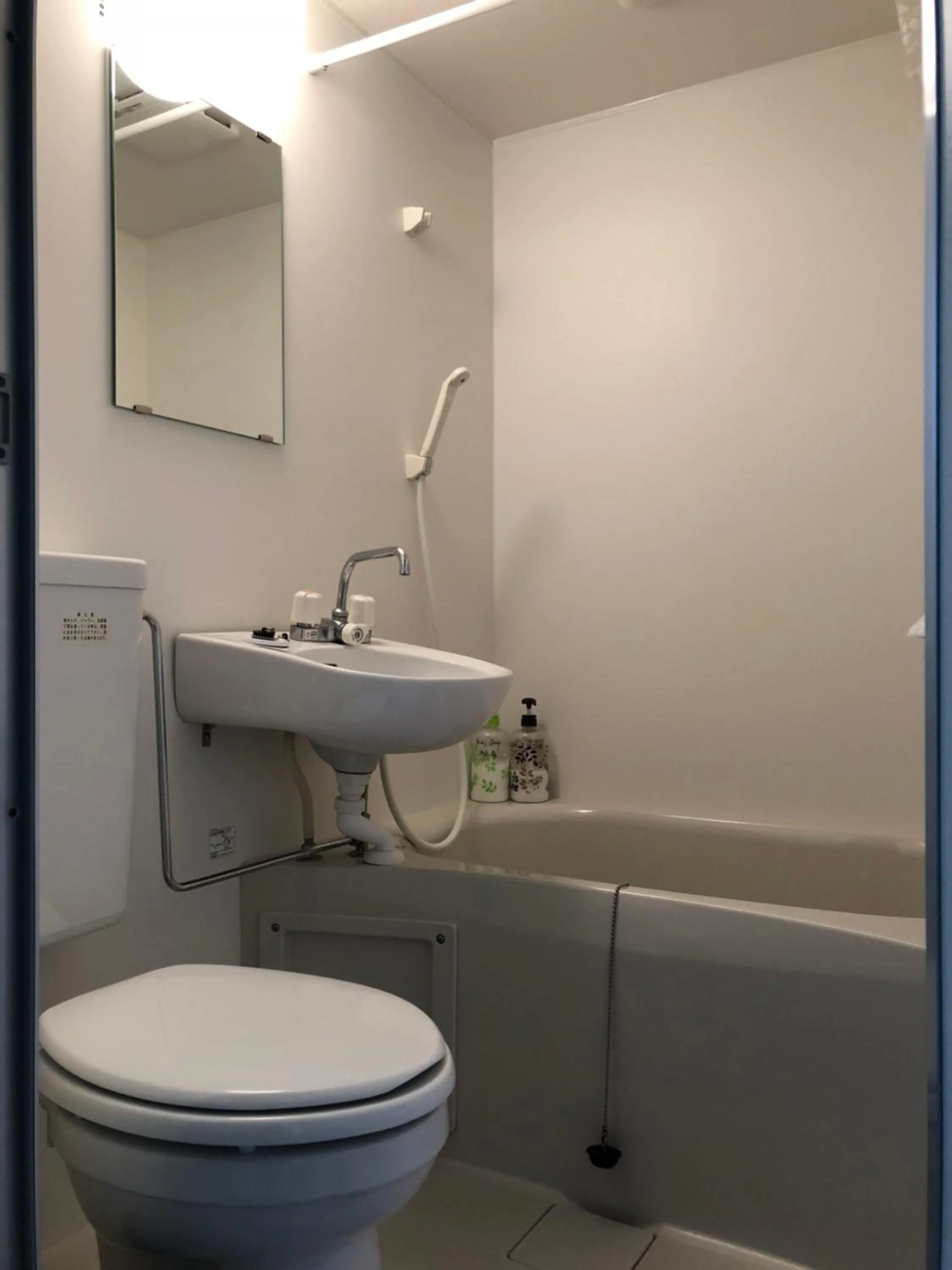 Photo of the whole room in Keimei Guest House