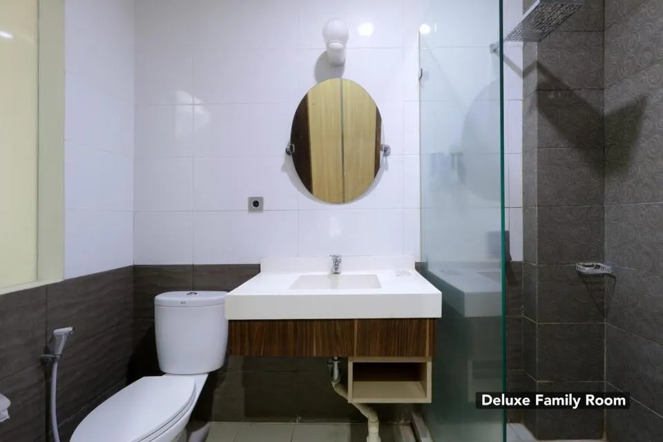 Toilet in Mutiara Suites