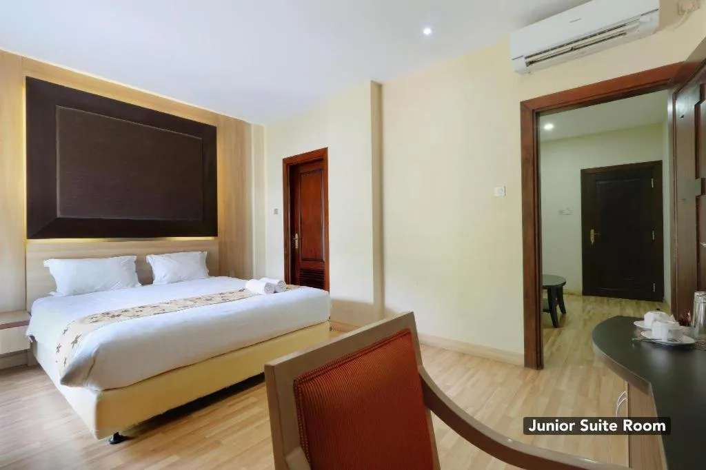 Bed in Mutiara Suites