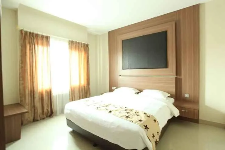 Bed in Mutiara Suites