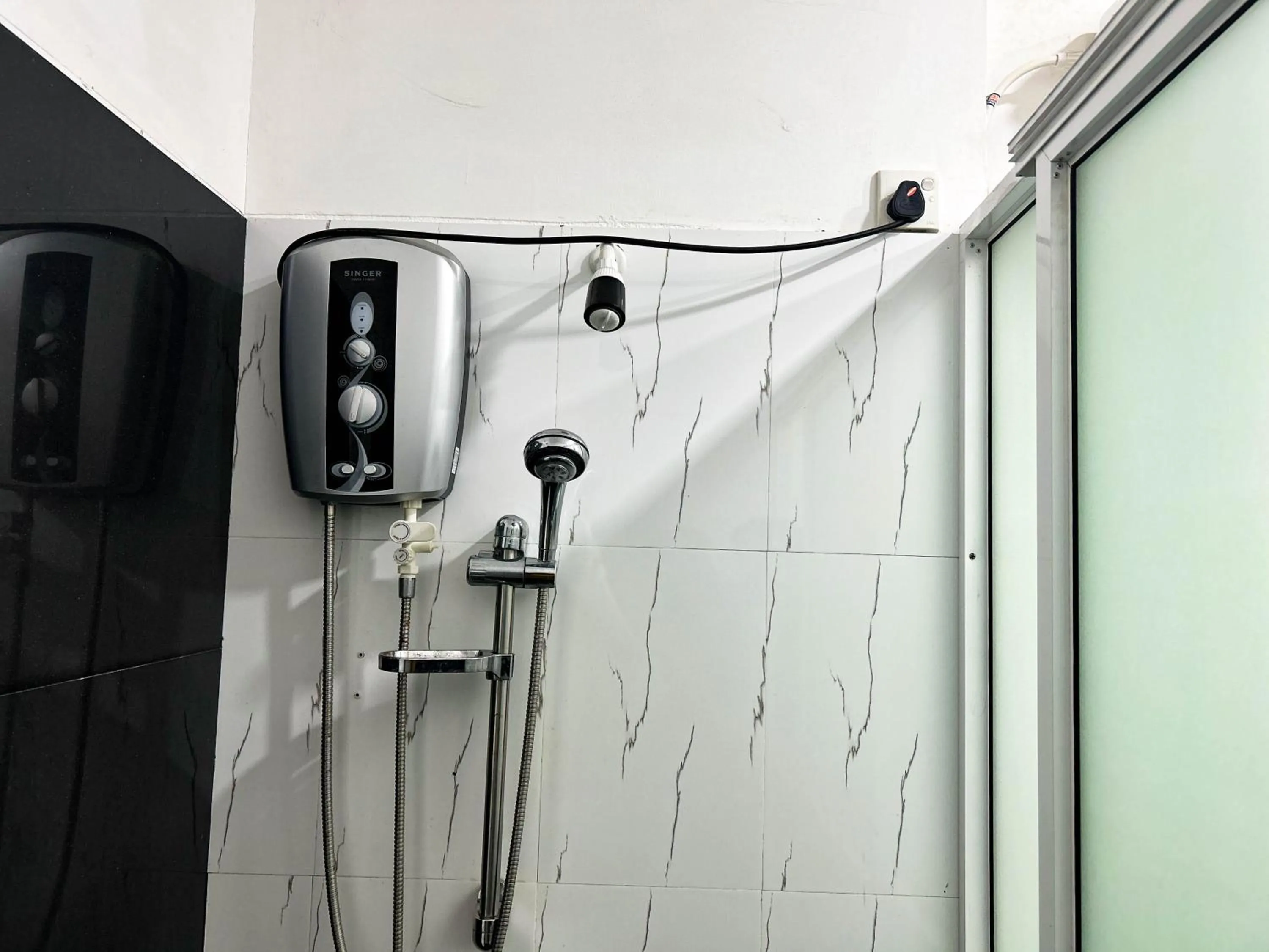 Shower in Hotel La Felicita