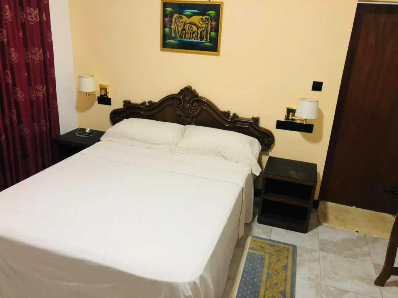 Bed in Hotel La Felicita