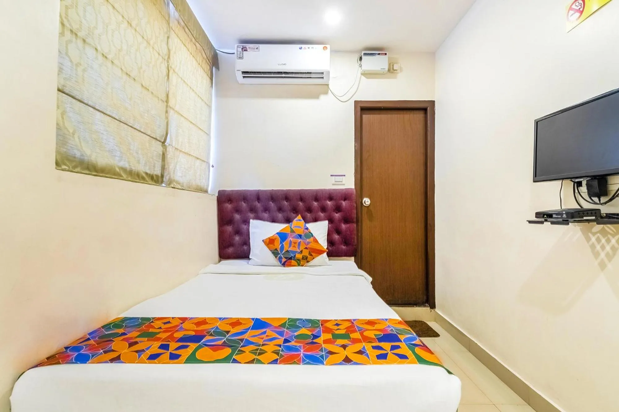 TV and multimedia, Bed in FabHotel VJR HSR