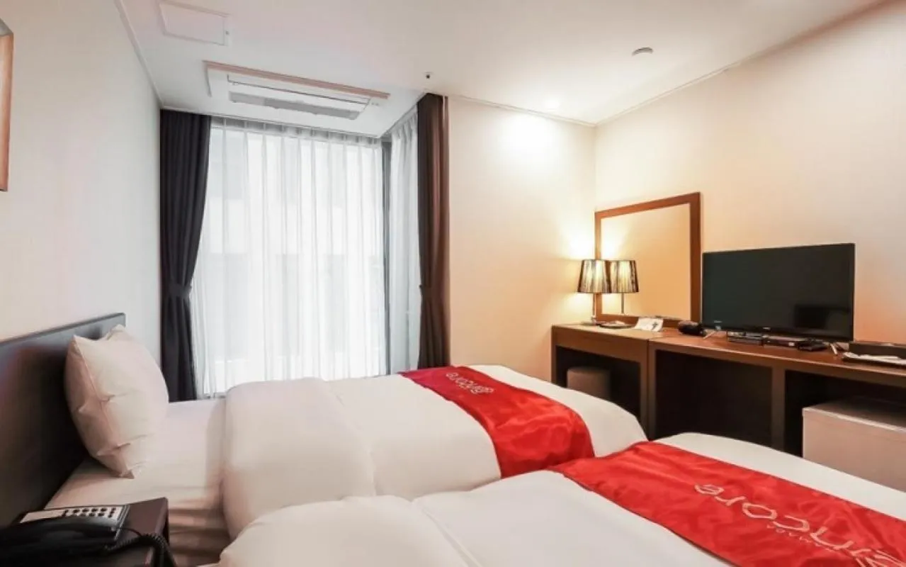TV/Entertainment Center in Ramada Encore by Wyndham Pyeongtaek