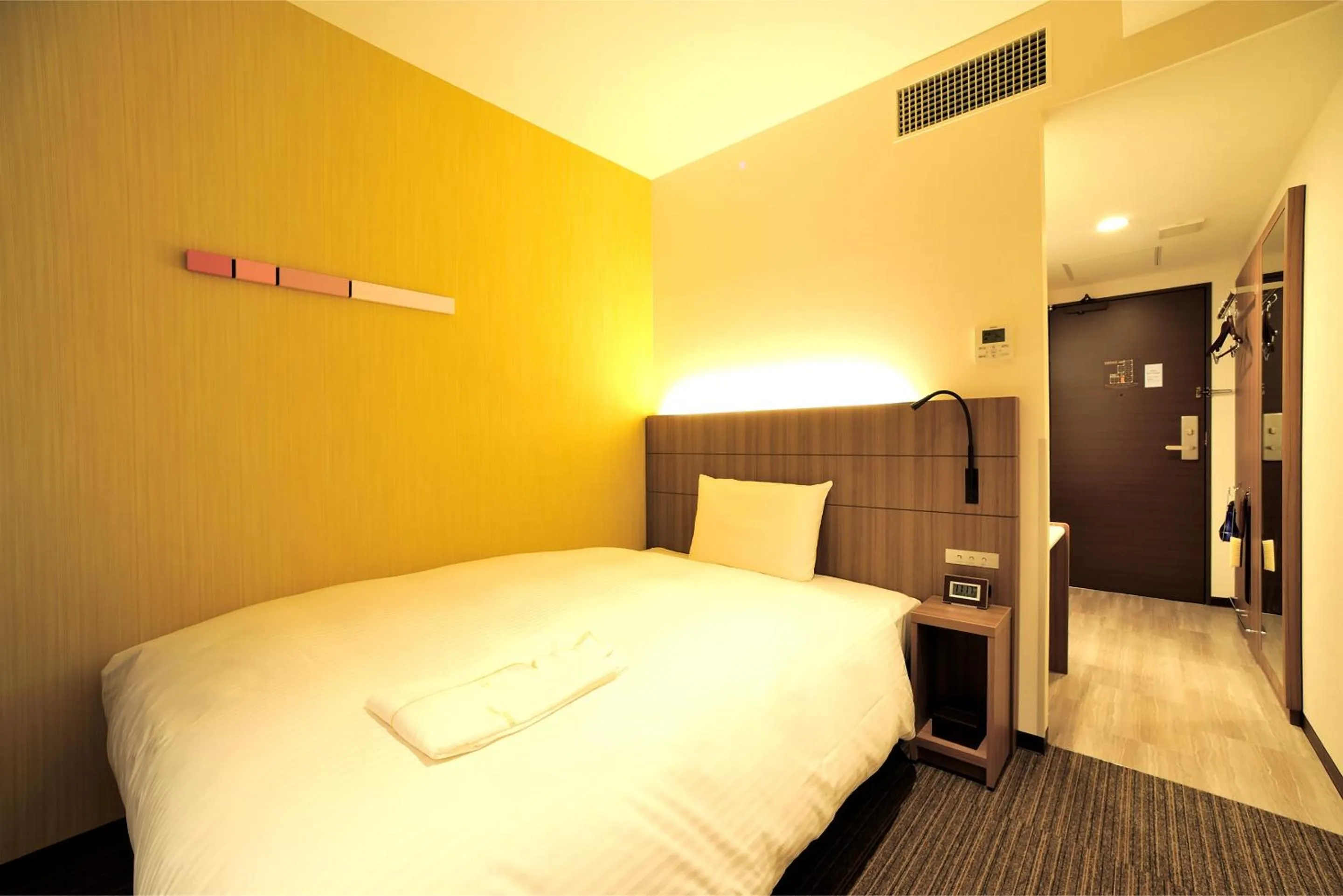 Photo of the whole room, Bed in Hotel Nets Sapporo