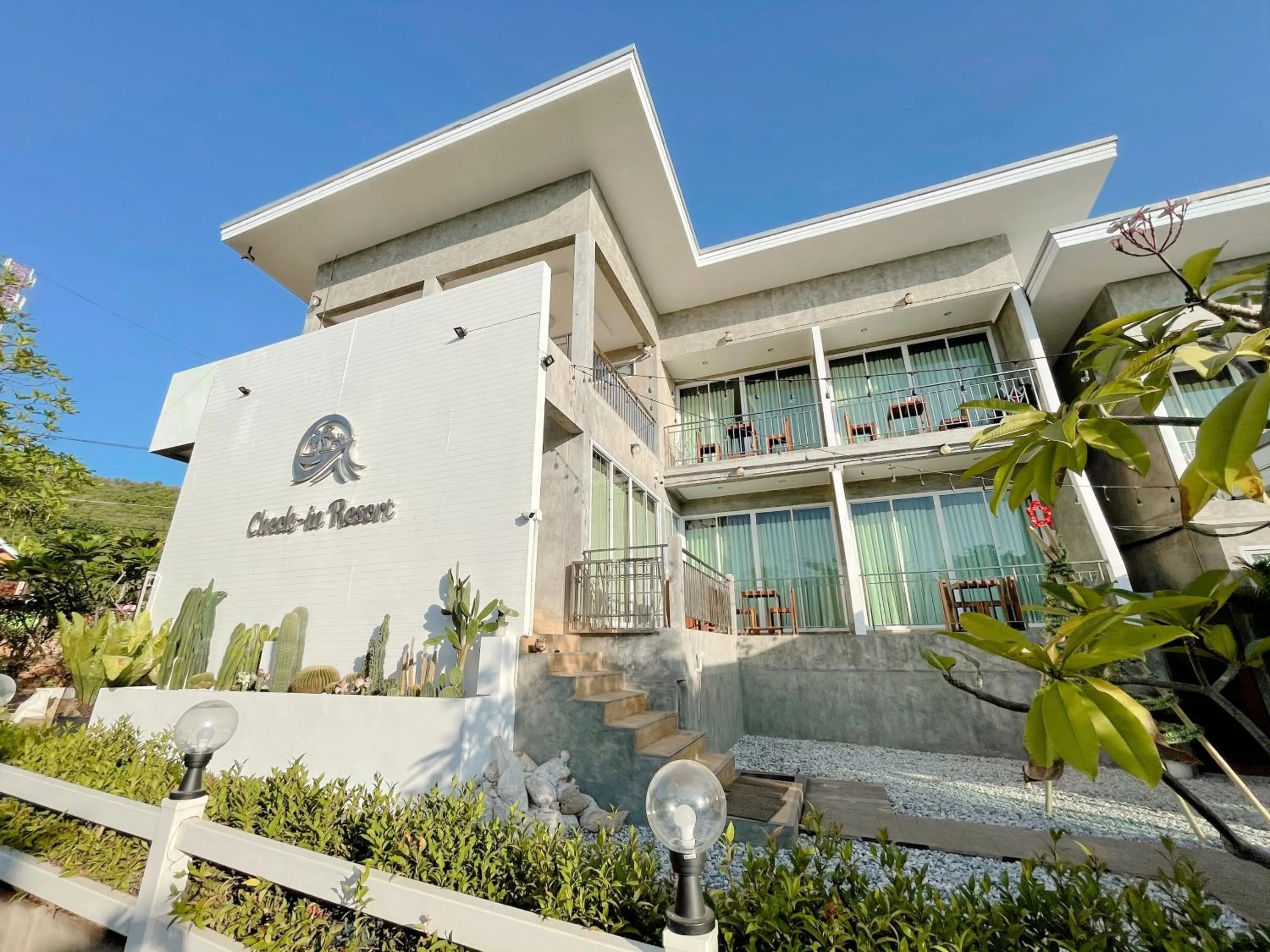 Property building in Check-in Resort Koh Larn