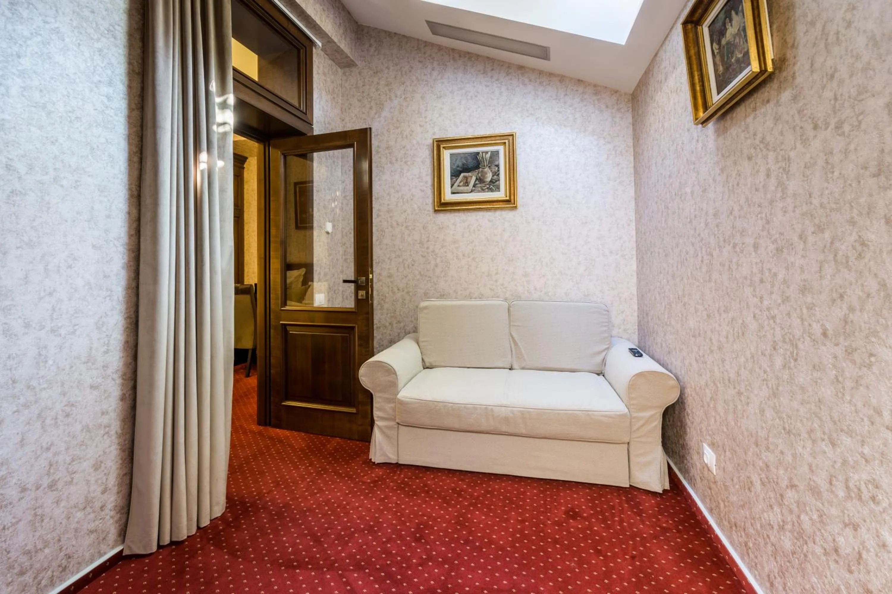 Noblesse Boutique Resort