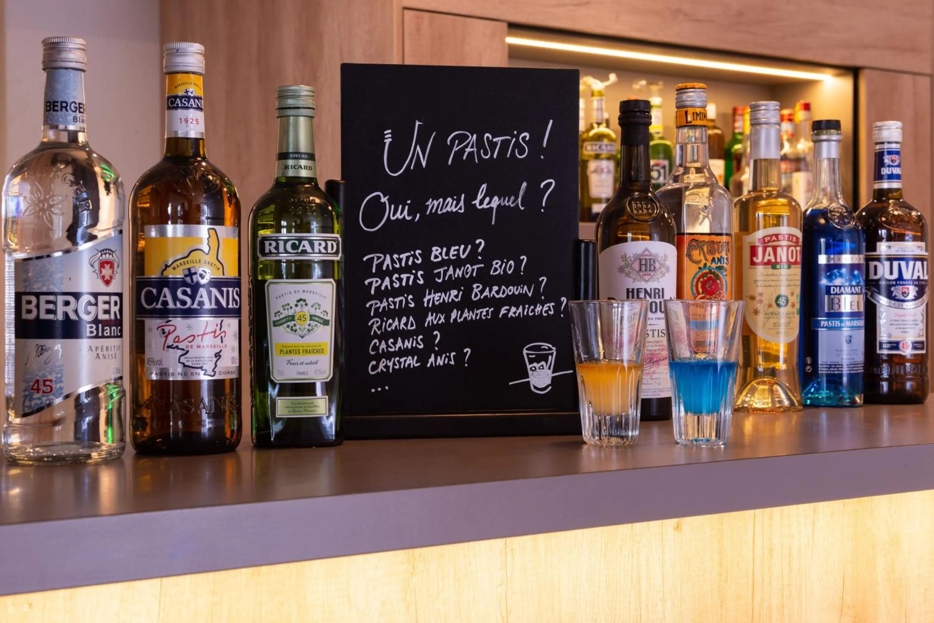 Text overlay in The Originals City Hôtel Marseille Aéroport