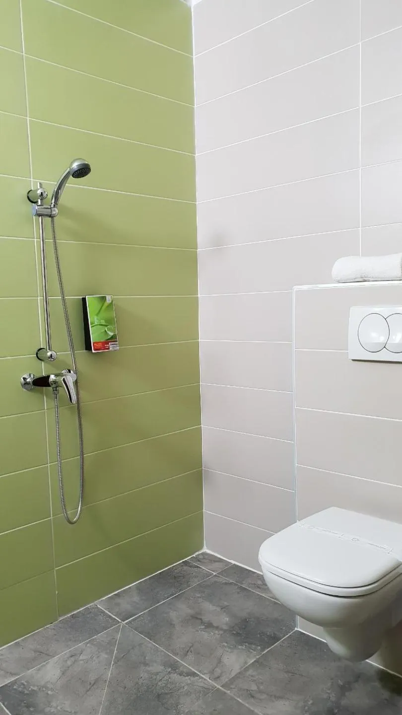 Bathroom in The Originals City Hôtel Marseille Aéroport