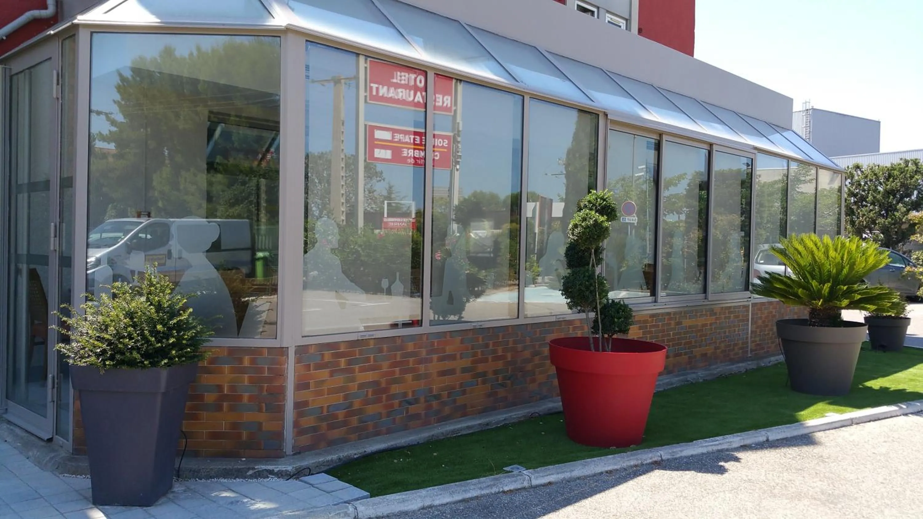 Property building in The Originals City Hôtel Marseille Aéroport