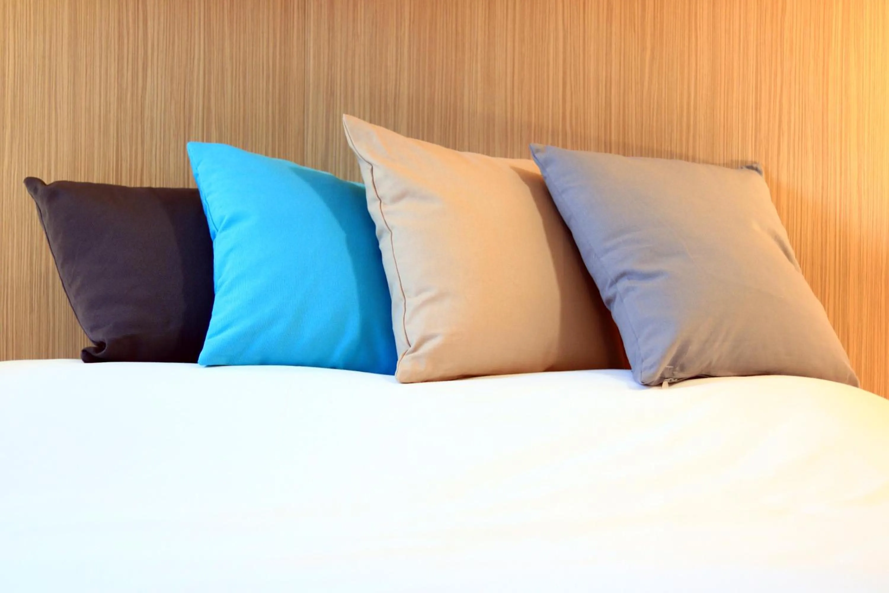 Bed in Villa Martégale Hôtel Restaurant