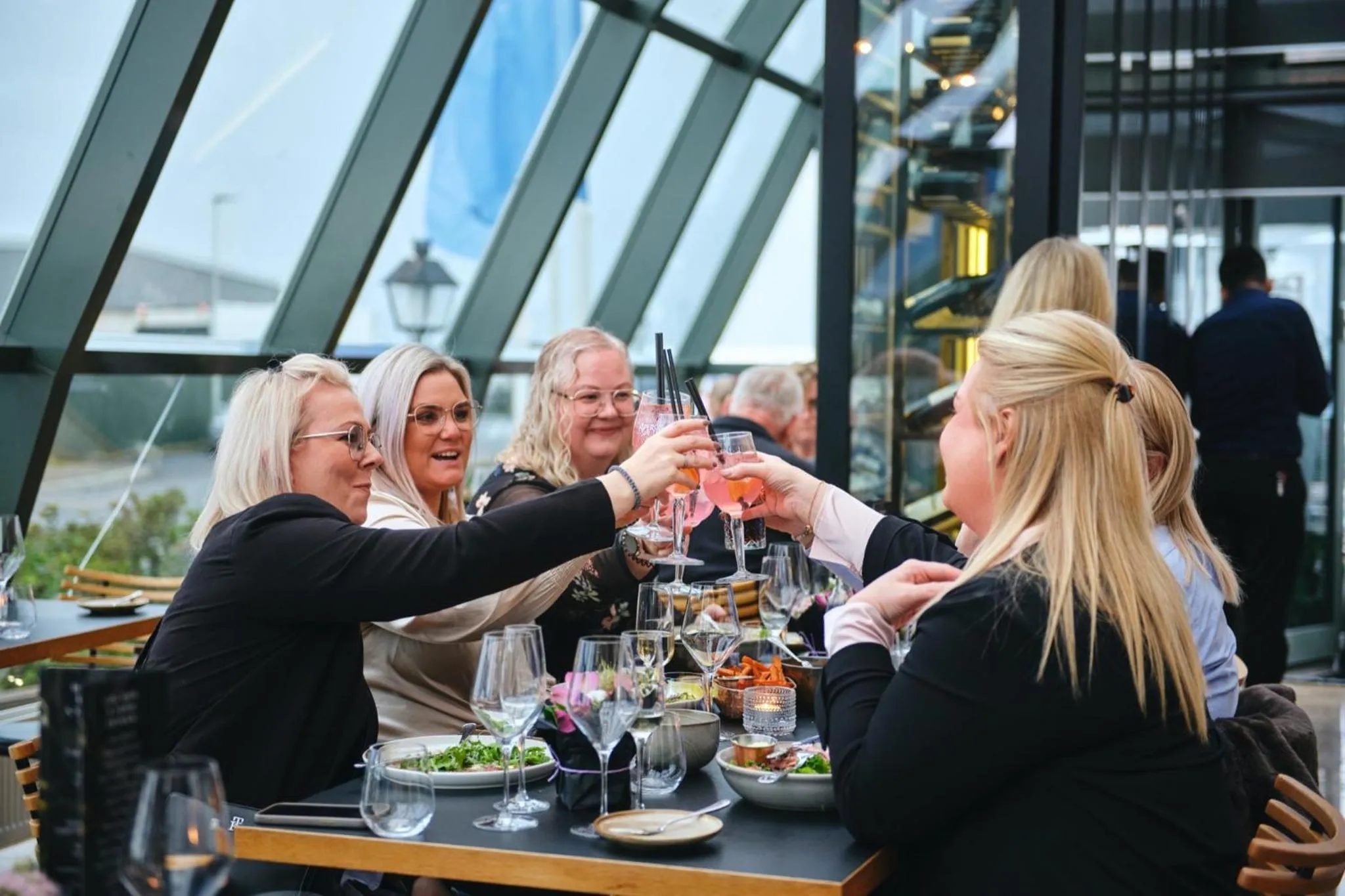 Restaurant/places to eat in Hotel Keflavik by Reykjavik Keflavik Airport