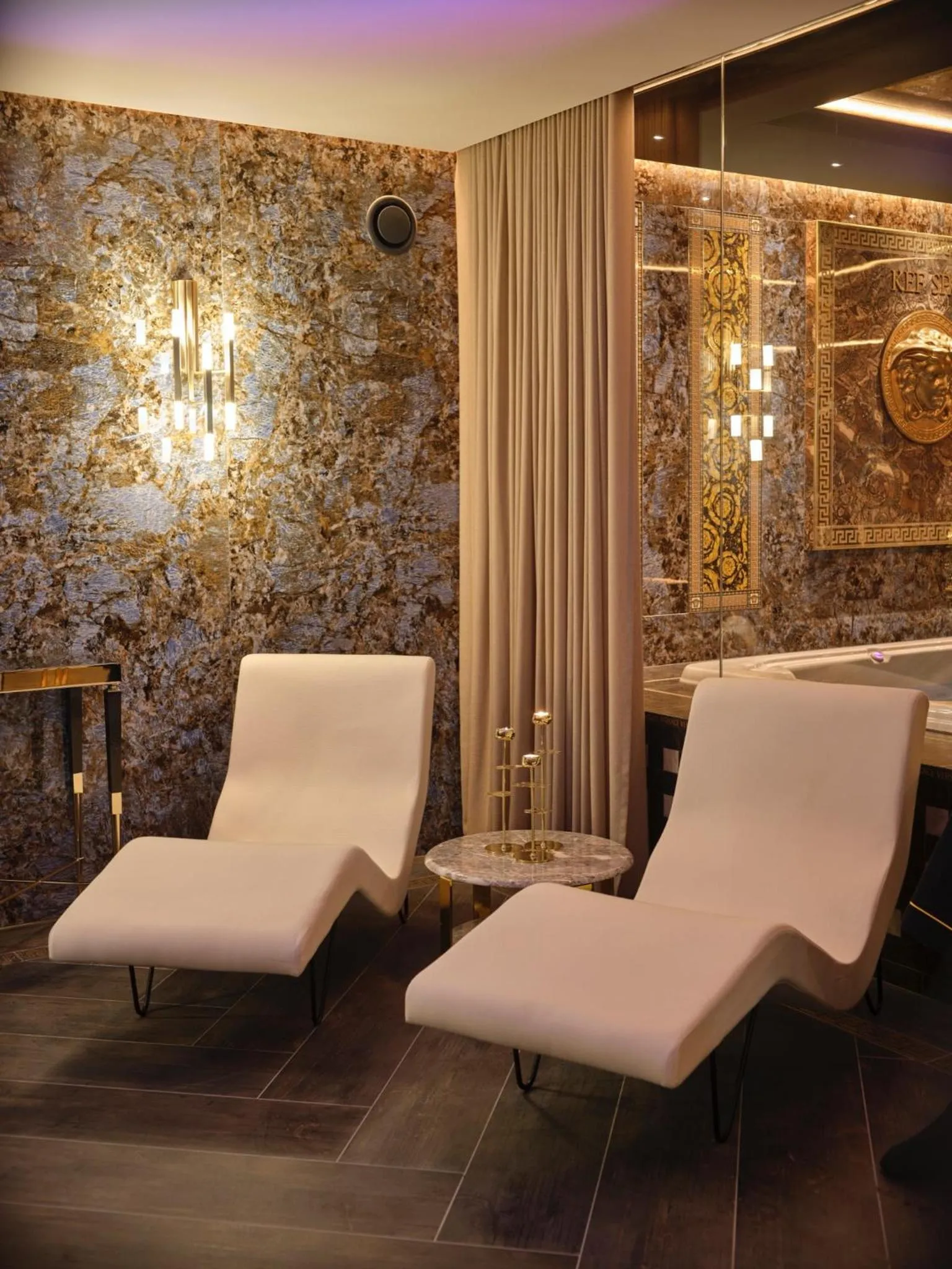 Spa and wellness centre/facilities in Hotel Keflavik by Reykjavik Keflavik Airport