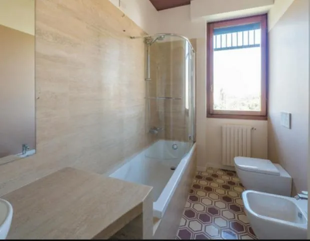 Toilet in Vista Mare Rooms