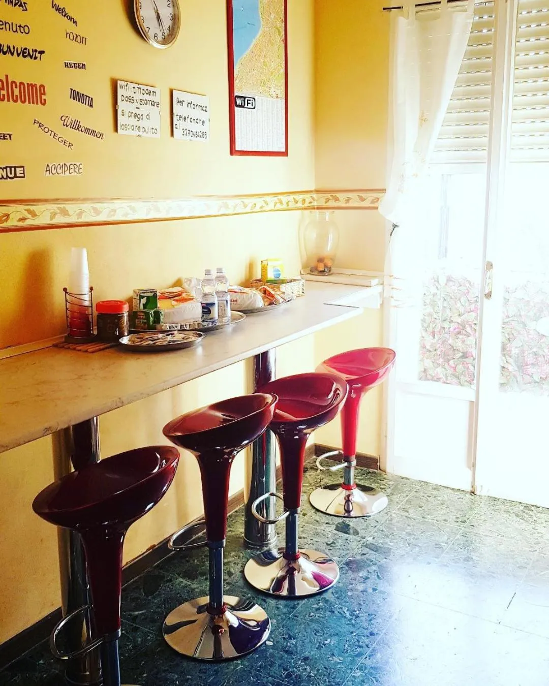 Lounge or bar in Vista Mare Rooms