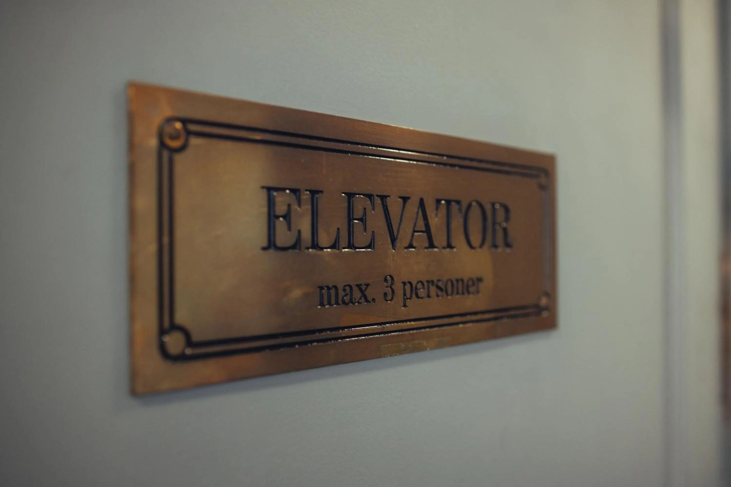 Logo/Certificate/Sign in Milling Hotel Ritz Aarhus City